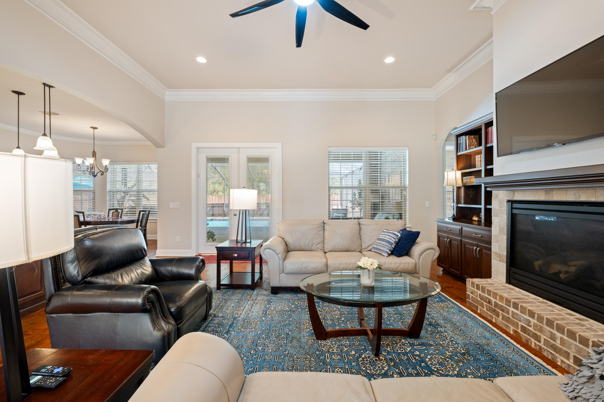 LAURELWOOD ESTATES - Residential