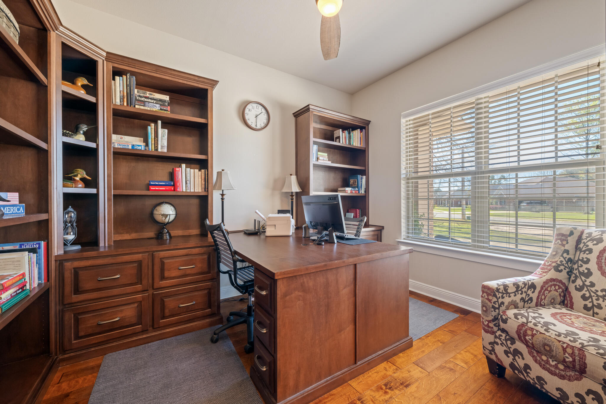 LAURELWOOD ESTATES - Residential