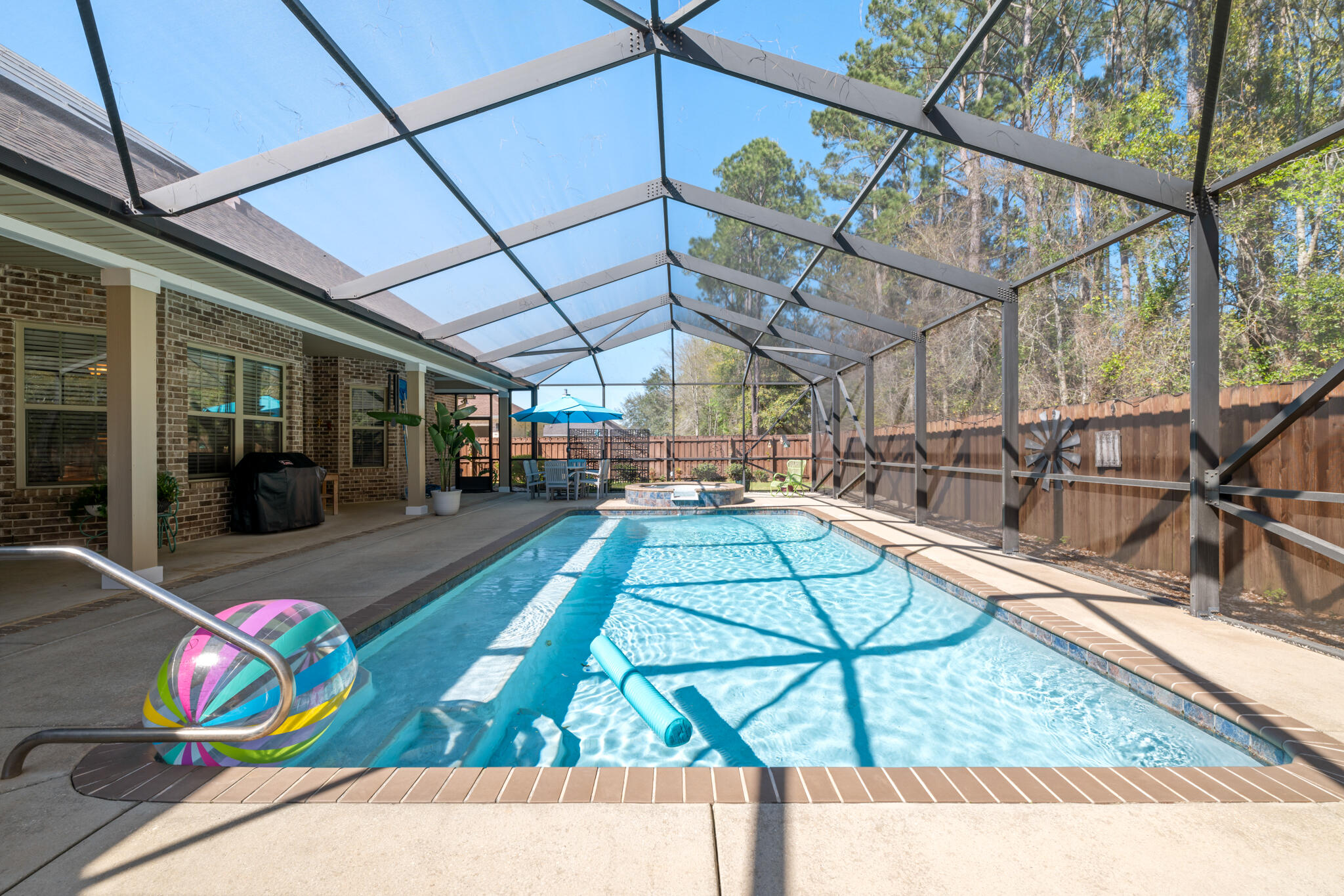 LAURELWOOD ESTATES - Residential