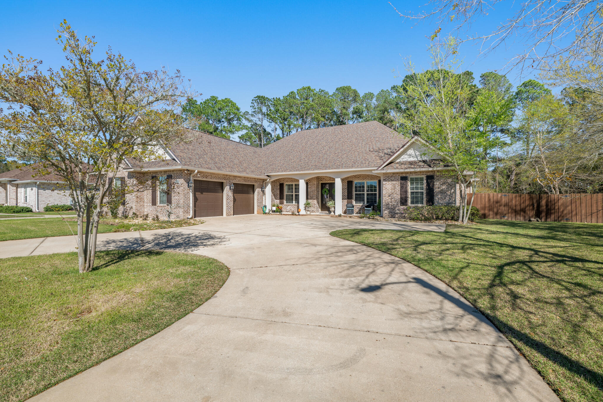 LAURELWOOD ESTATES - Residential