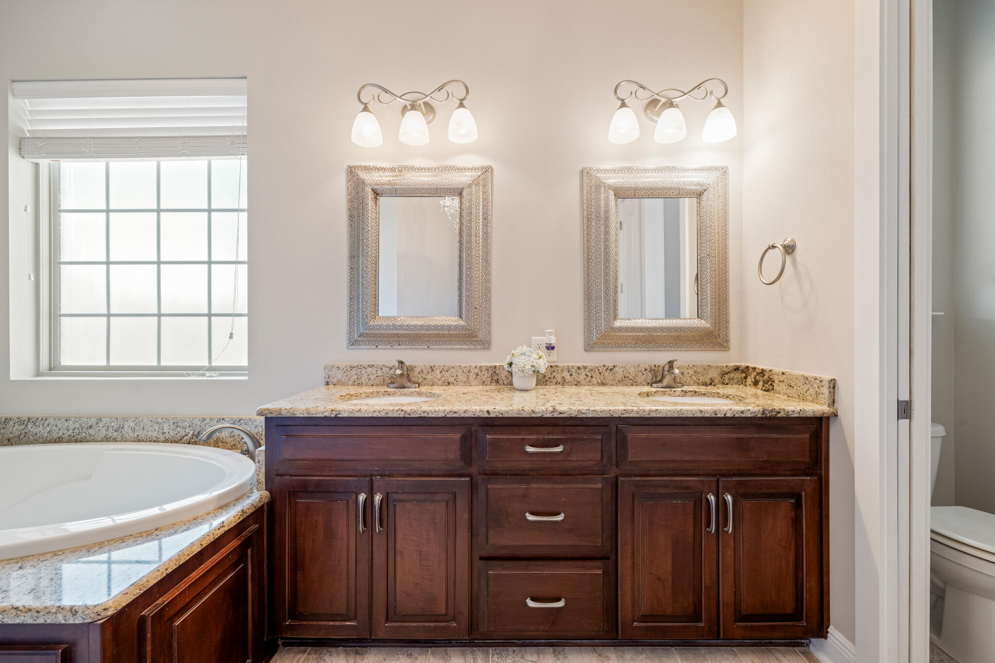 LAURELWOOD ESTATES - Residential