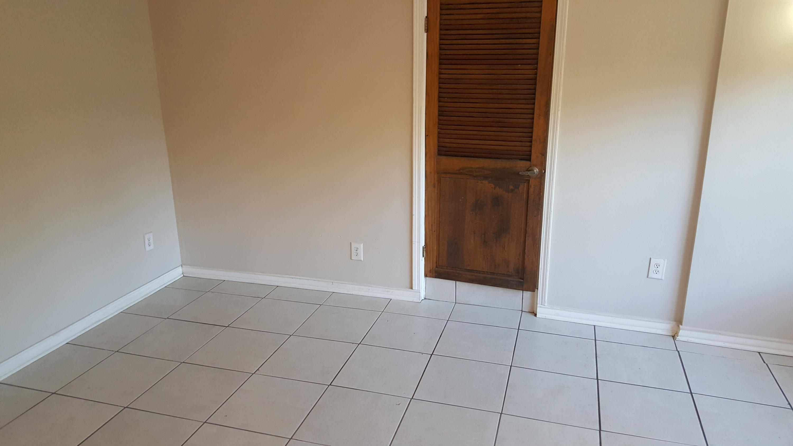 GARNIERS BEACH - Residential