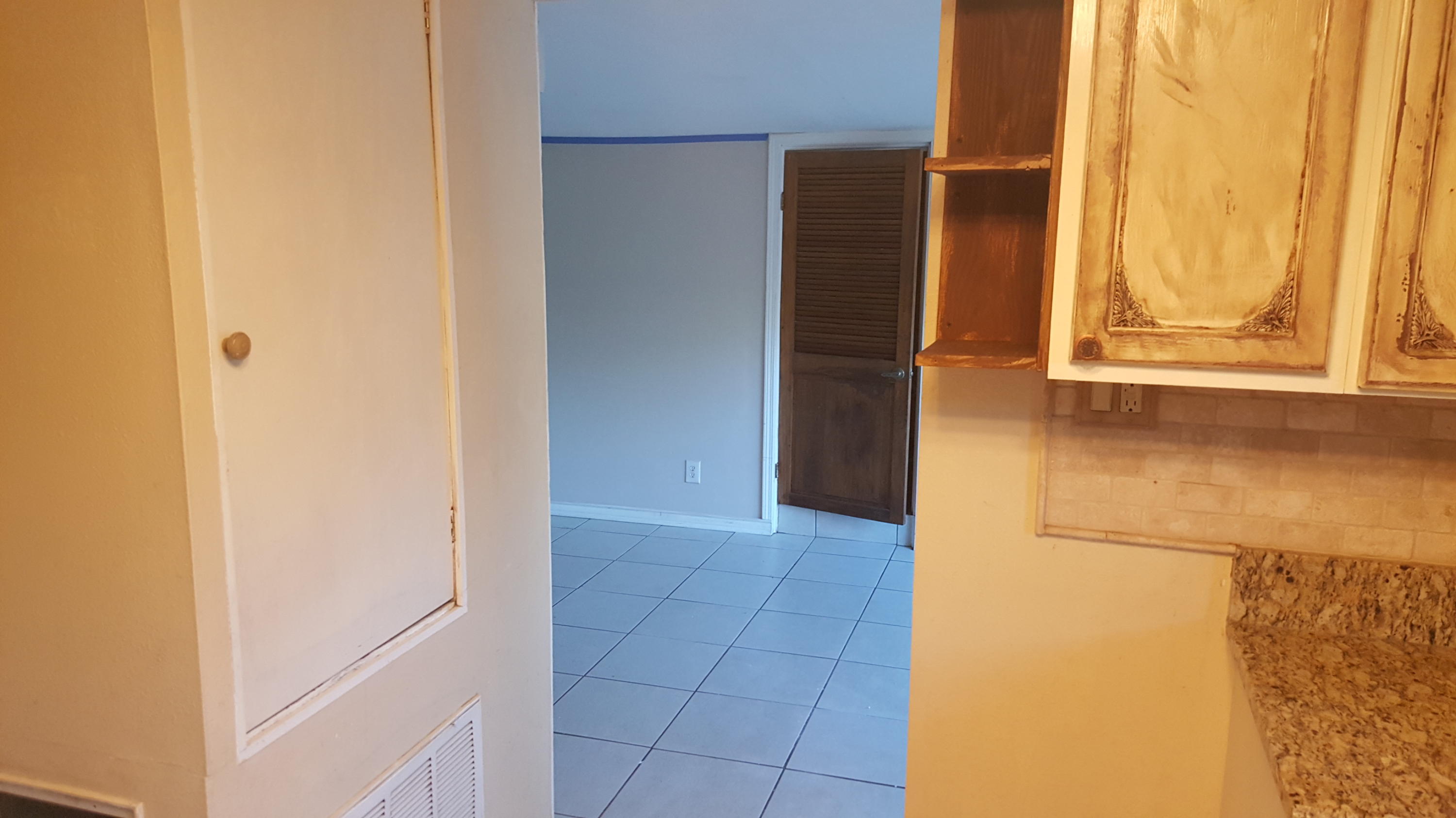 GARNIERS BEACH - Residential