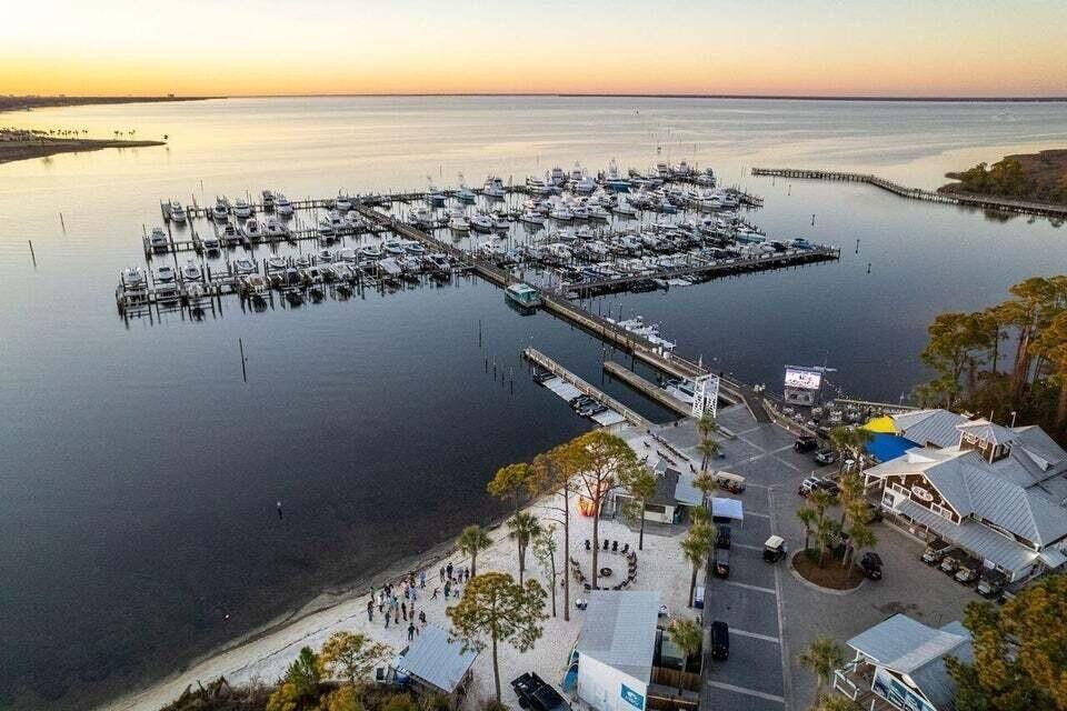 ST ANDREWS DRIVE AT SANDESTIN - Residential