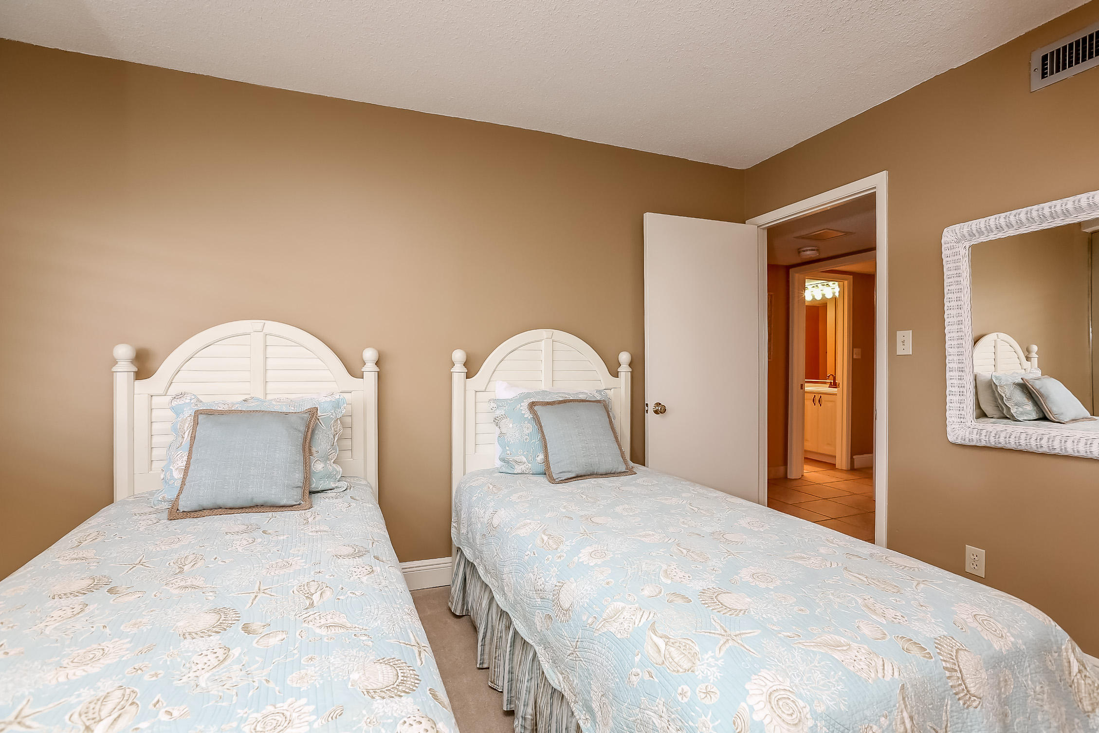 EDGEWATER BEACH CONDO PH 2 - Residential