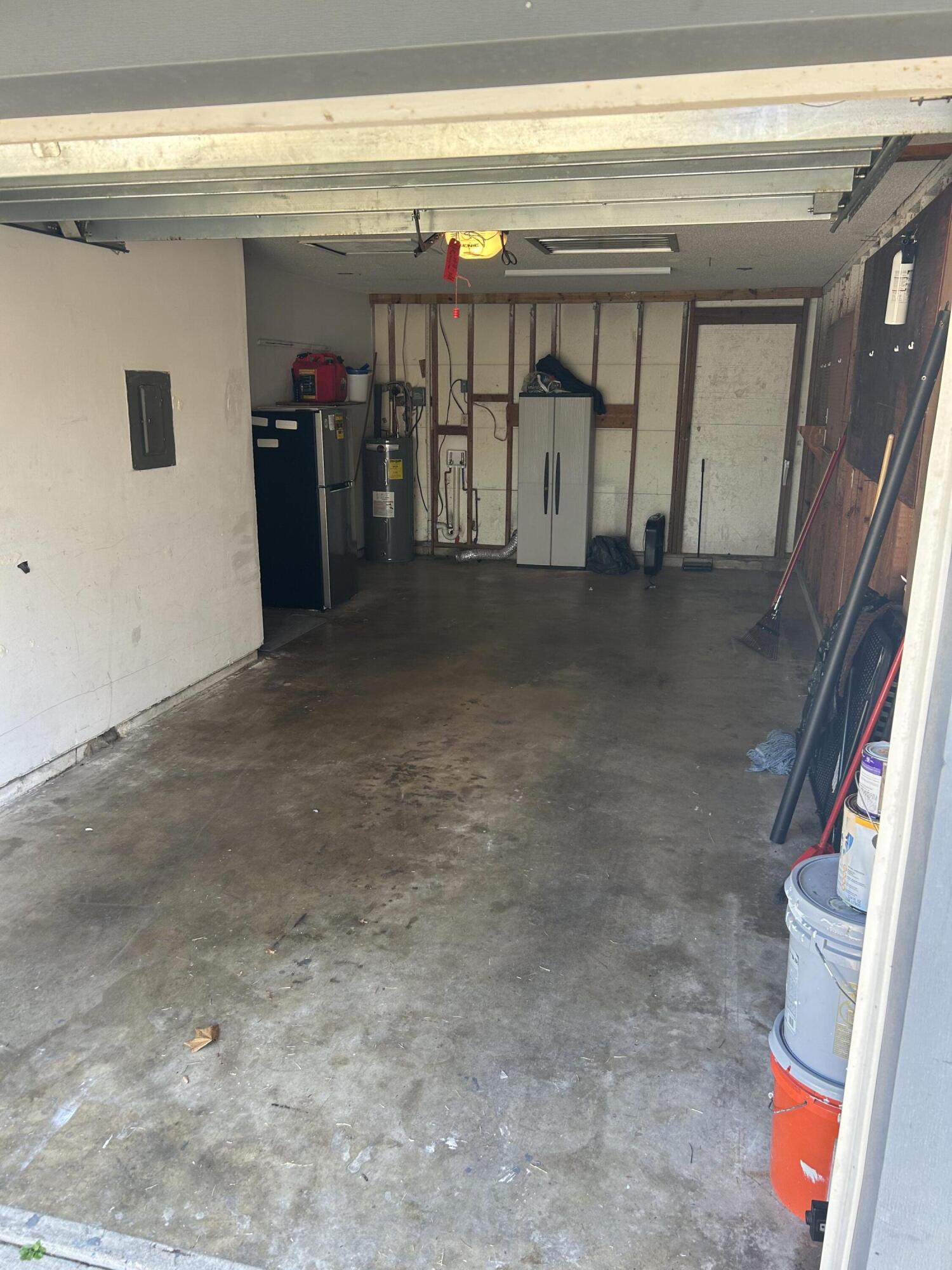 PINE MEADOWS - Residential