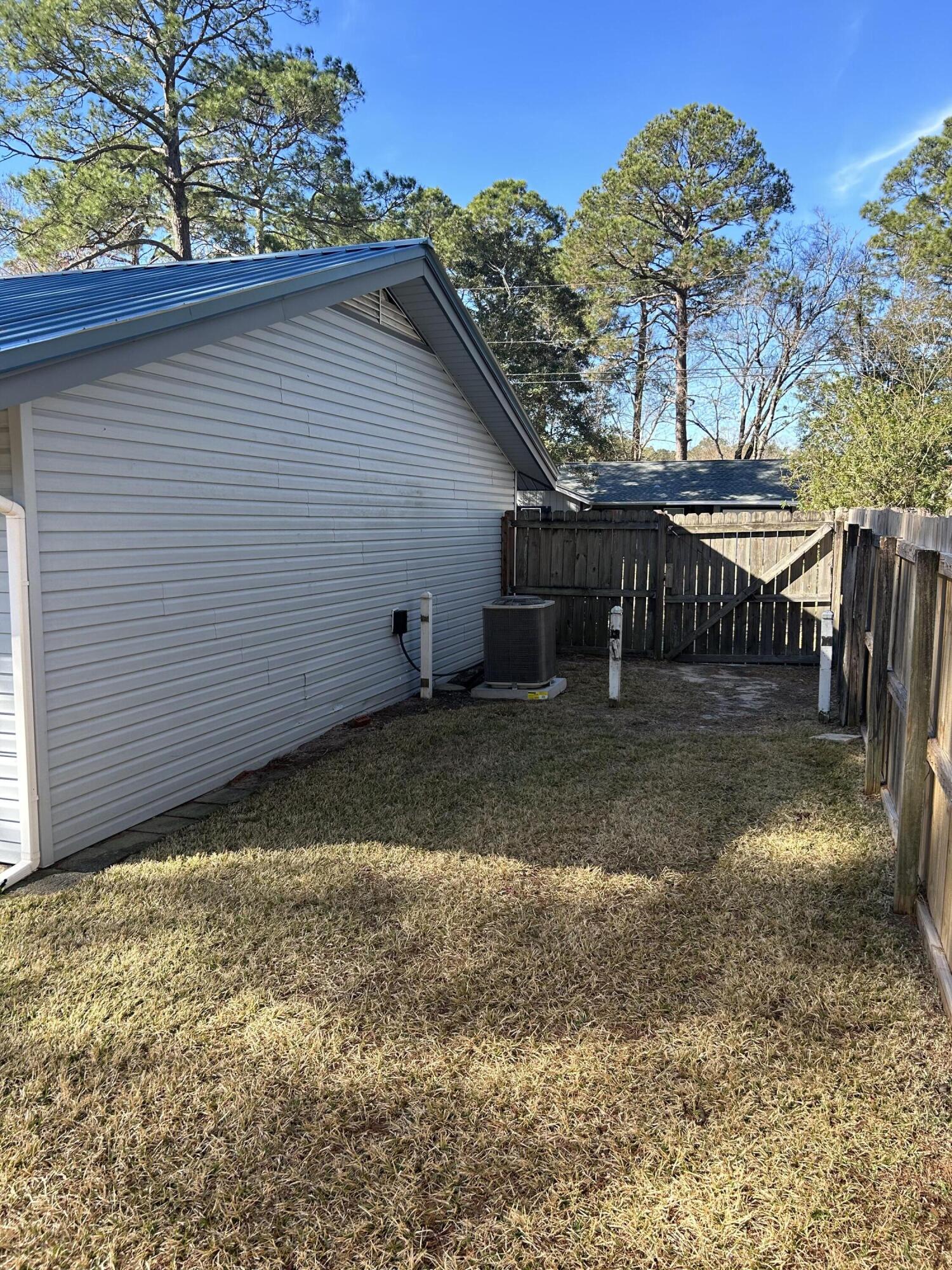 PINE MEADOWS - Residential