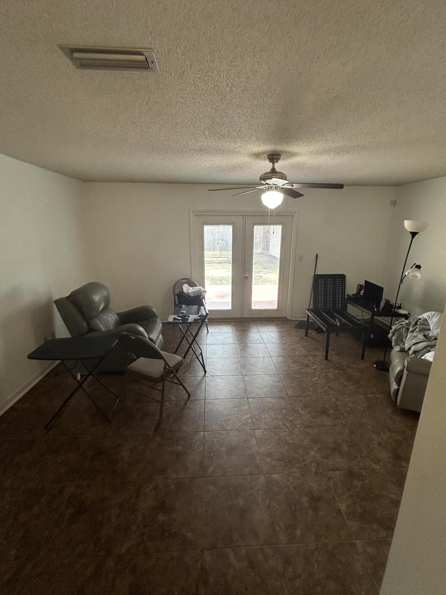 PINE MEADOWS - Residential