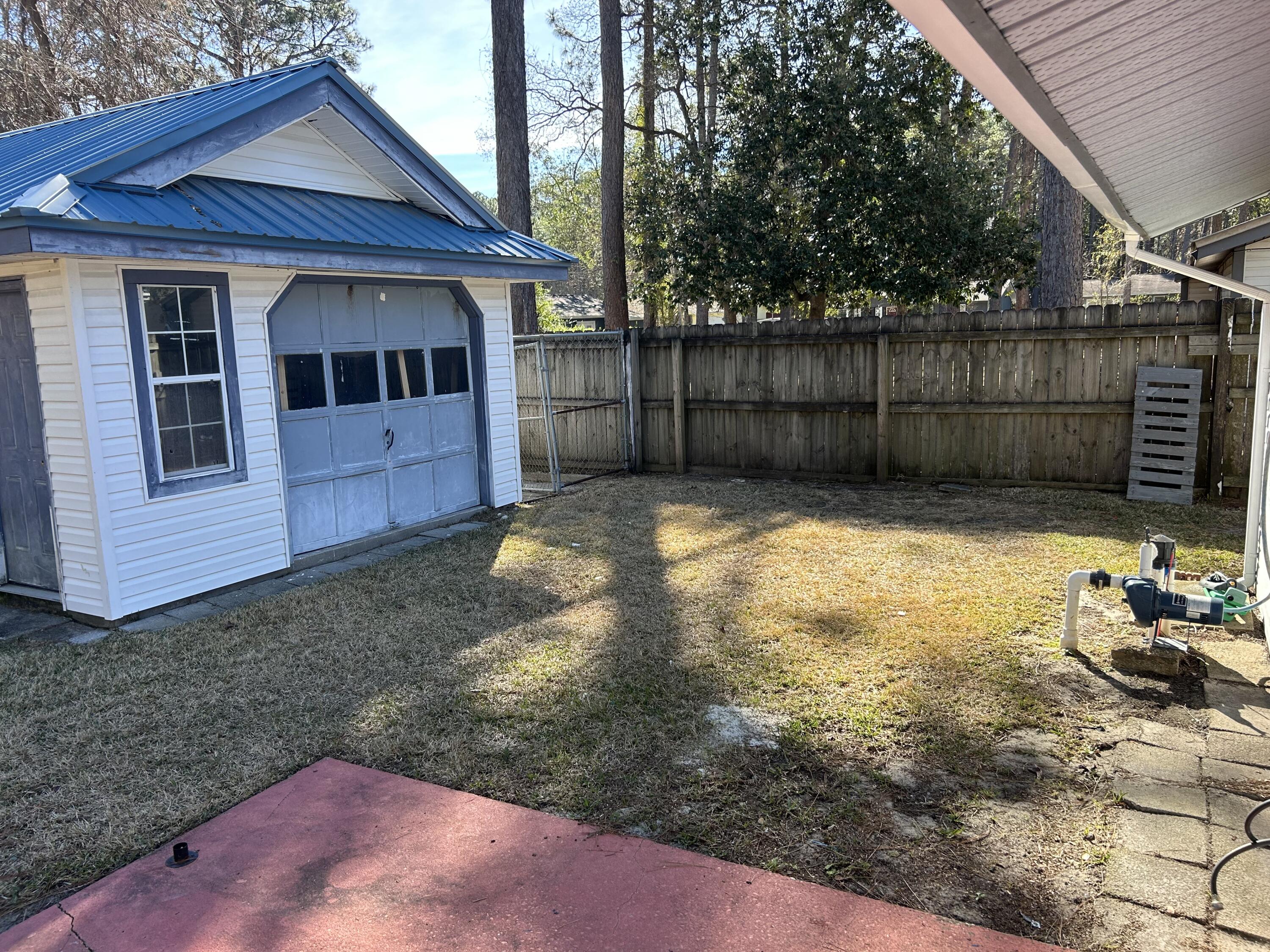 PINE MEADOWS - Residential