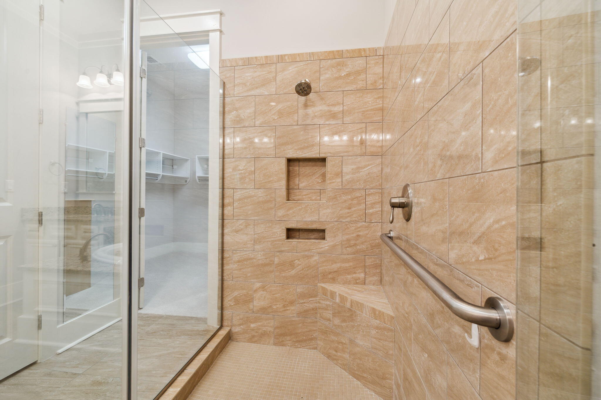 PARADISE COVE - Residential