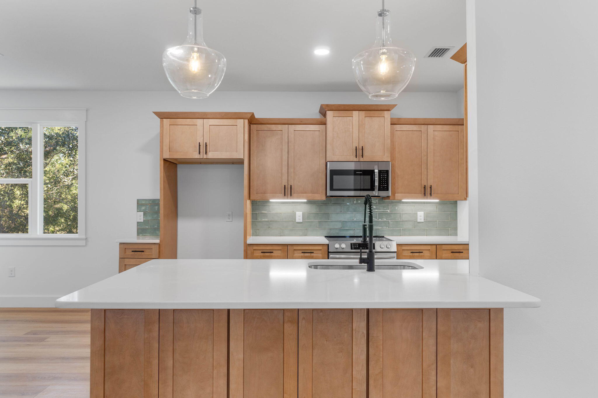 EAST BAY HEIGHTS - Residential