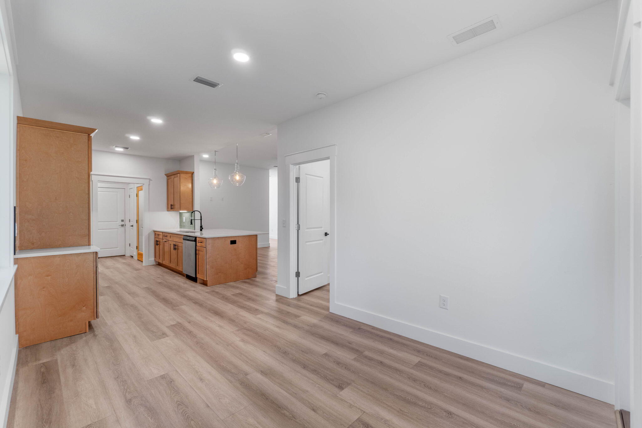 EAST BAY HEIGHTS - Residential