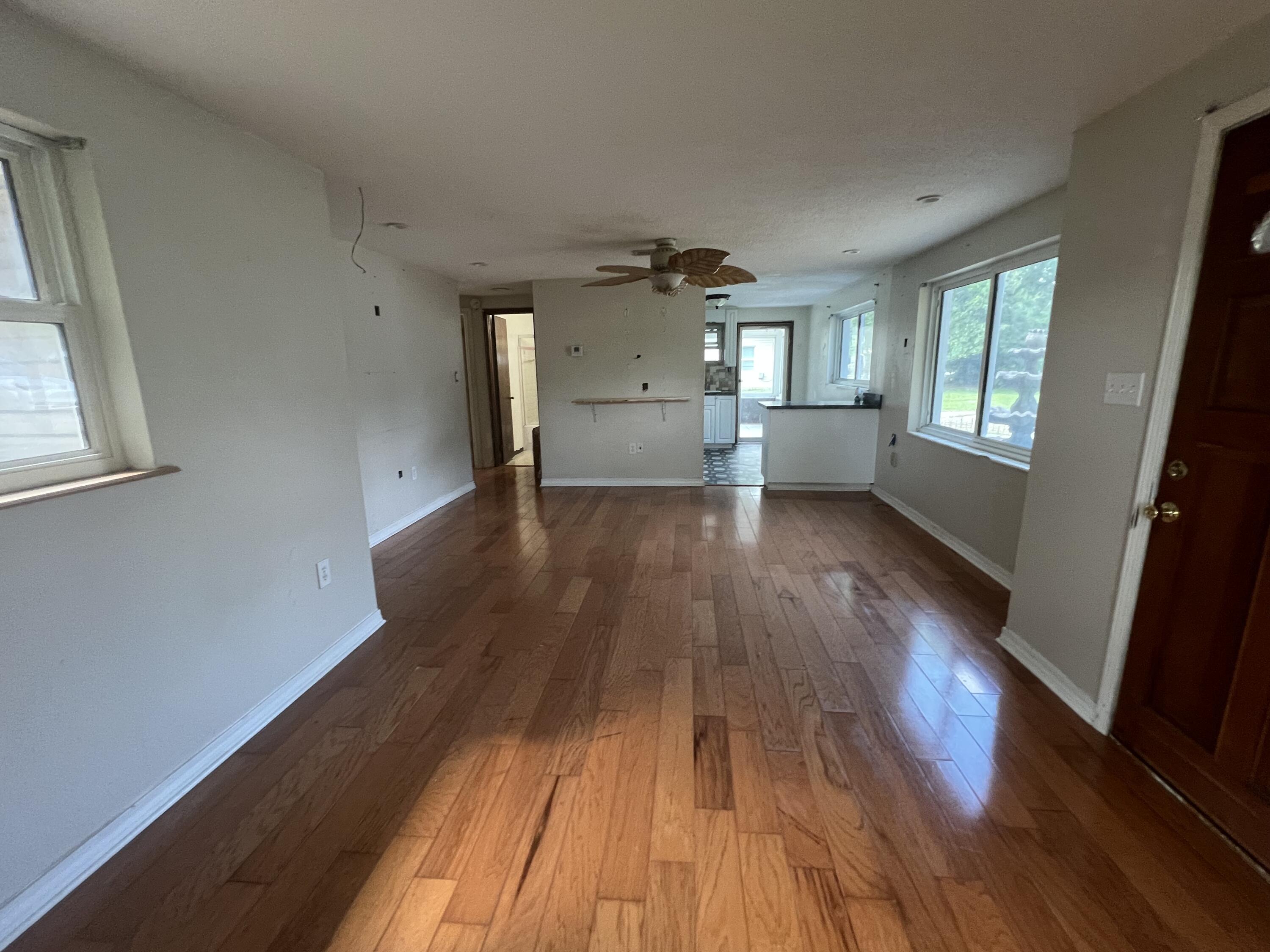 FLORIDA TOWN HEIGHTS - Residential