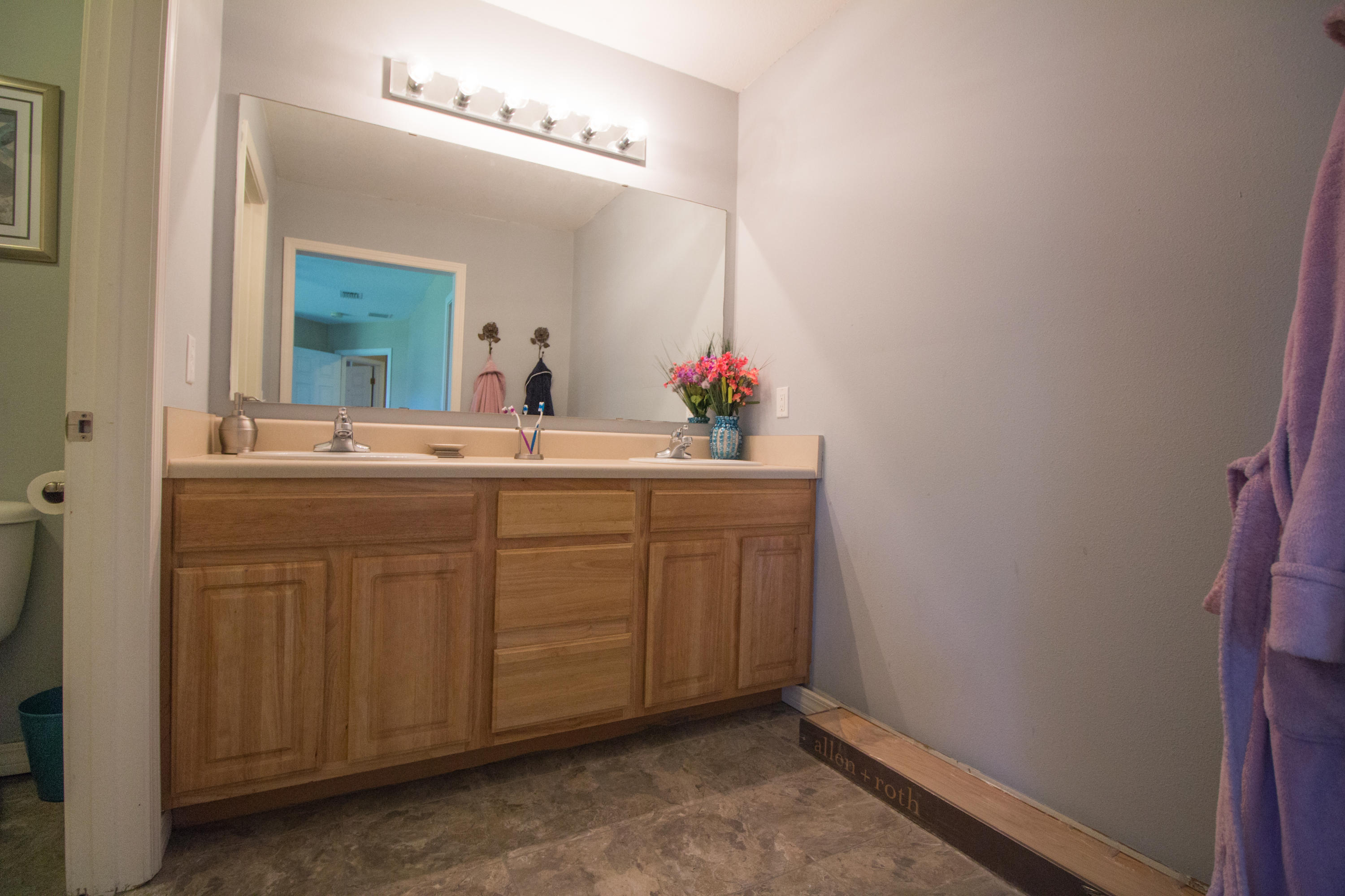 NAVARRE S/D 2ND ADDN - Residential