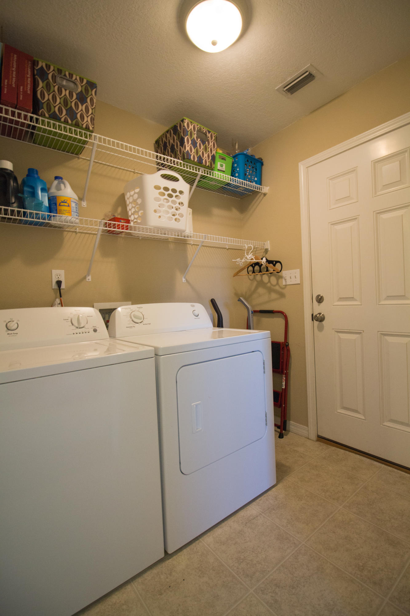 NAVARRE S/D 2ND ADDN - Residential