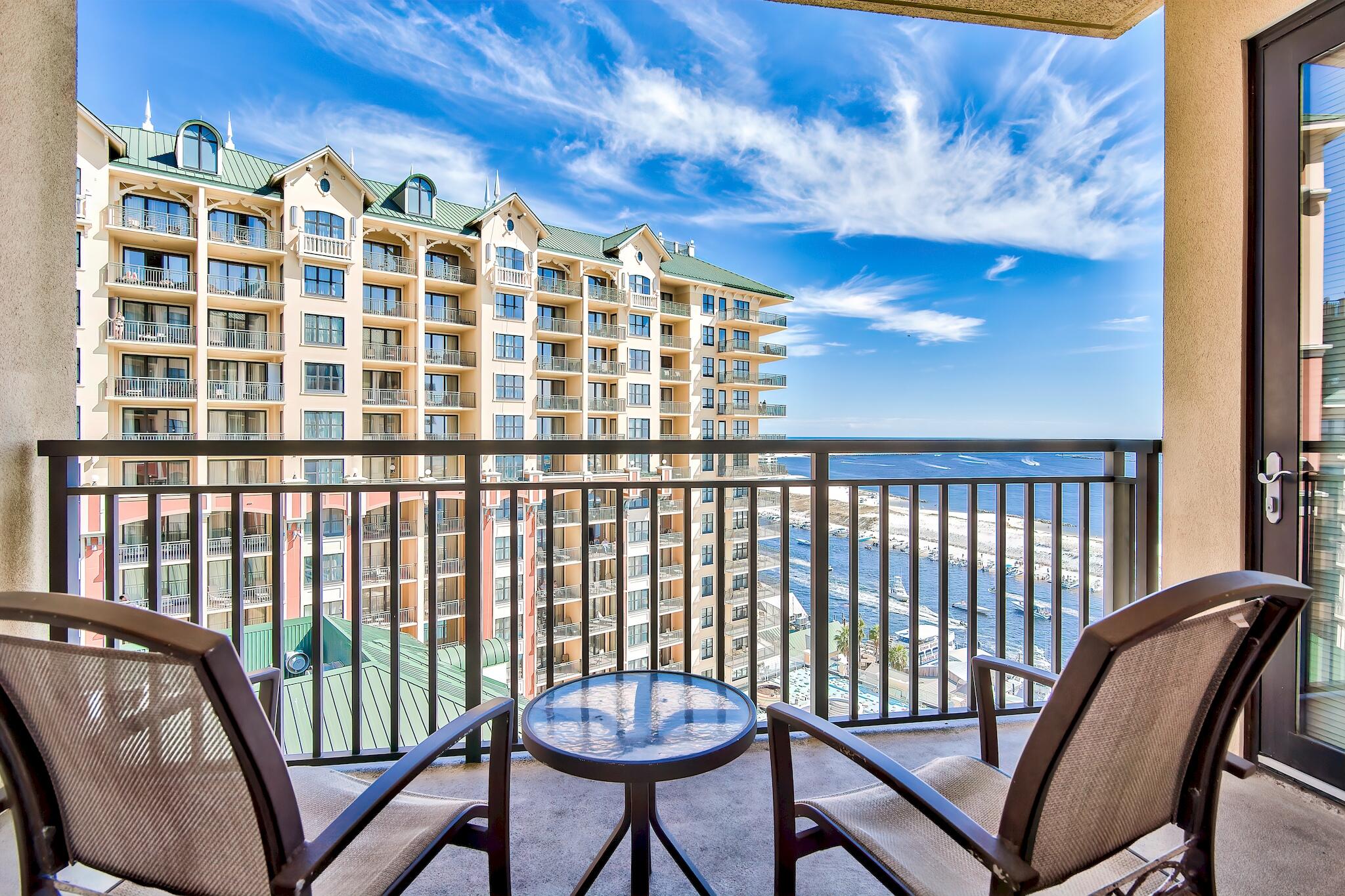 EMERALD GRANDE - Residential