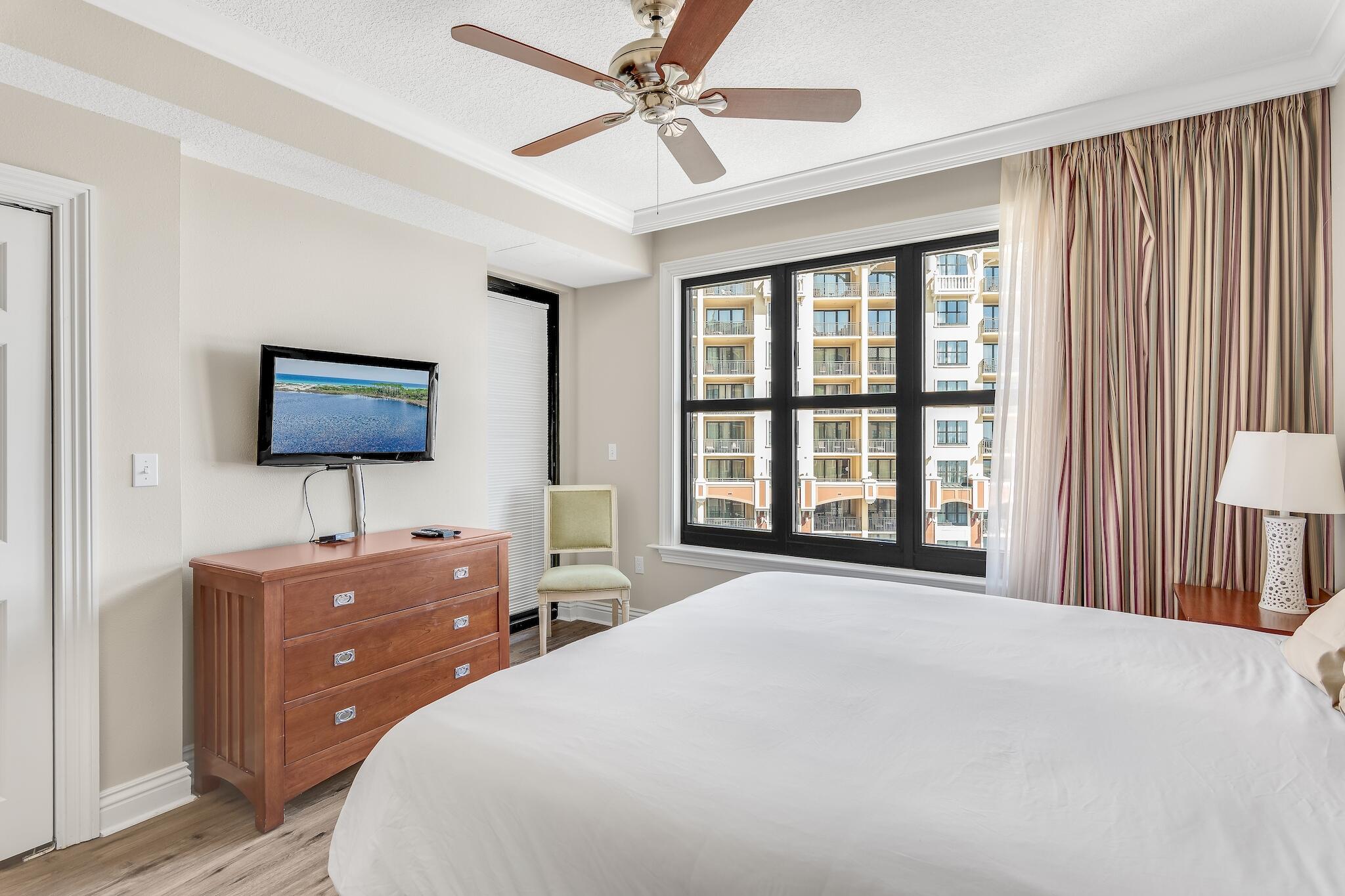 EMERALD GRANDE - Residential