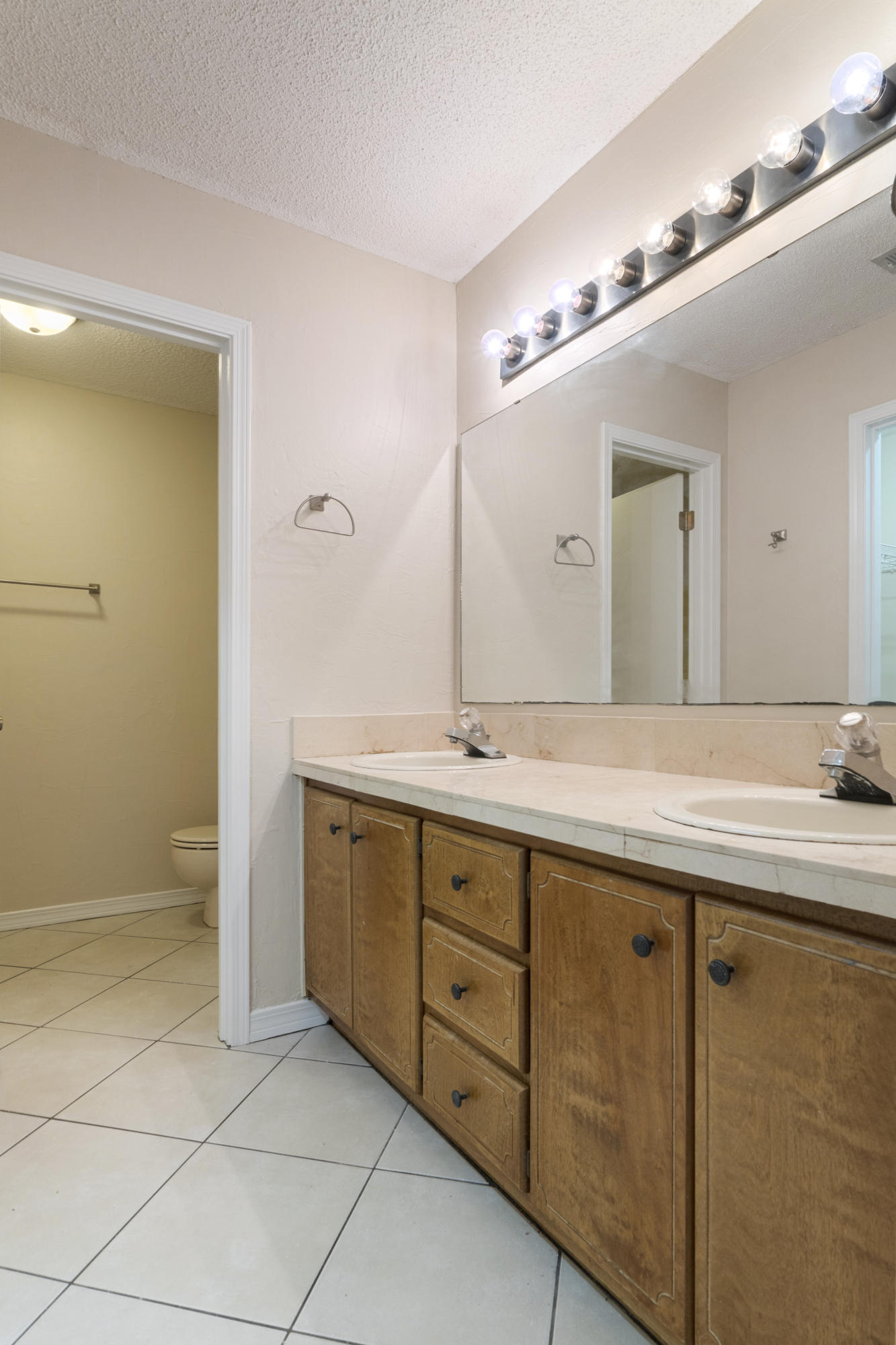 JACKSON TRAIL - Residential