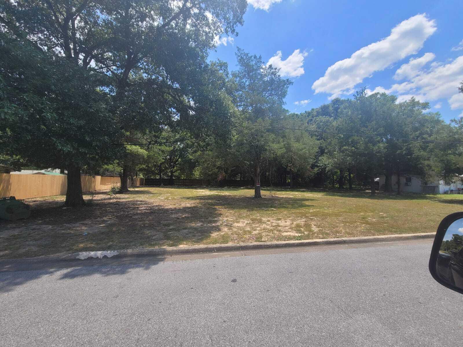 EDNEYS 2ND ADDN - Land