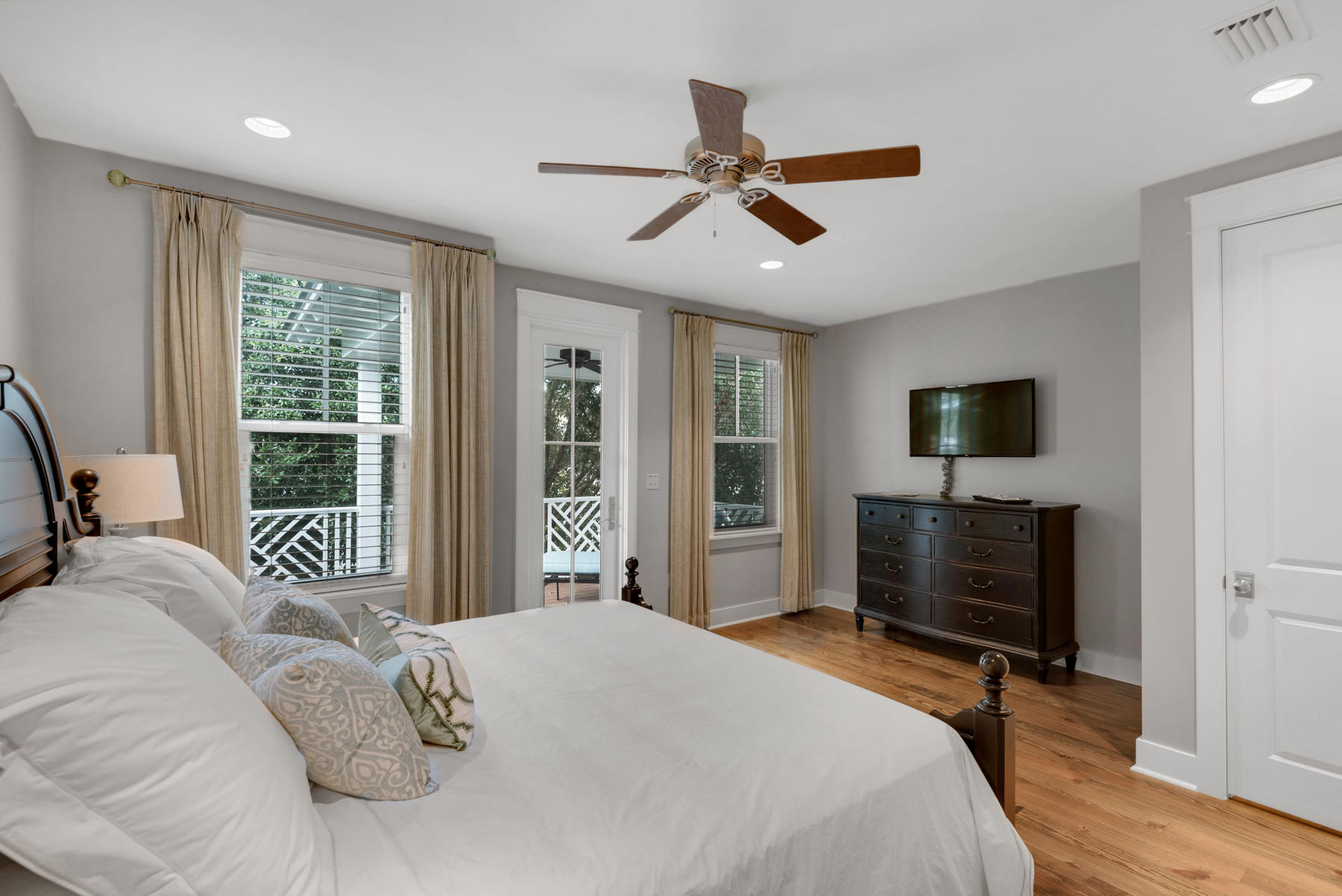 WATERCOLOR - Residential