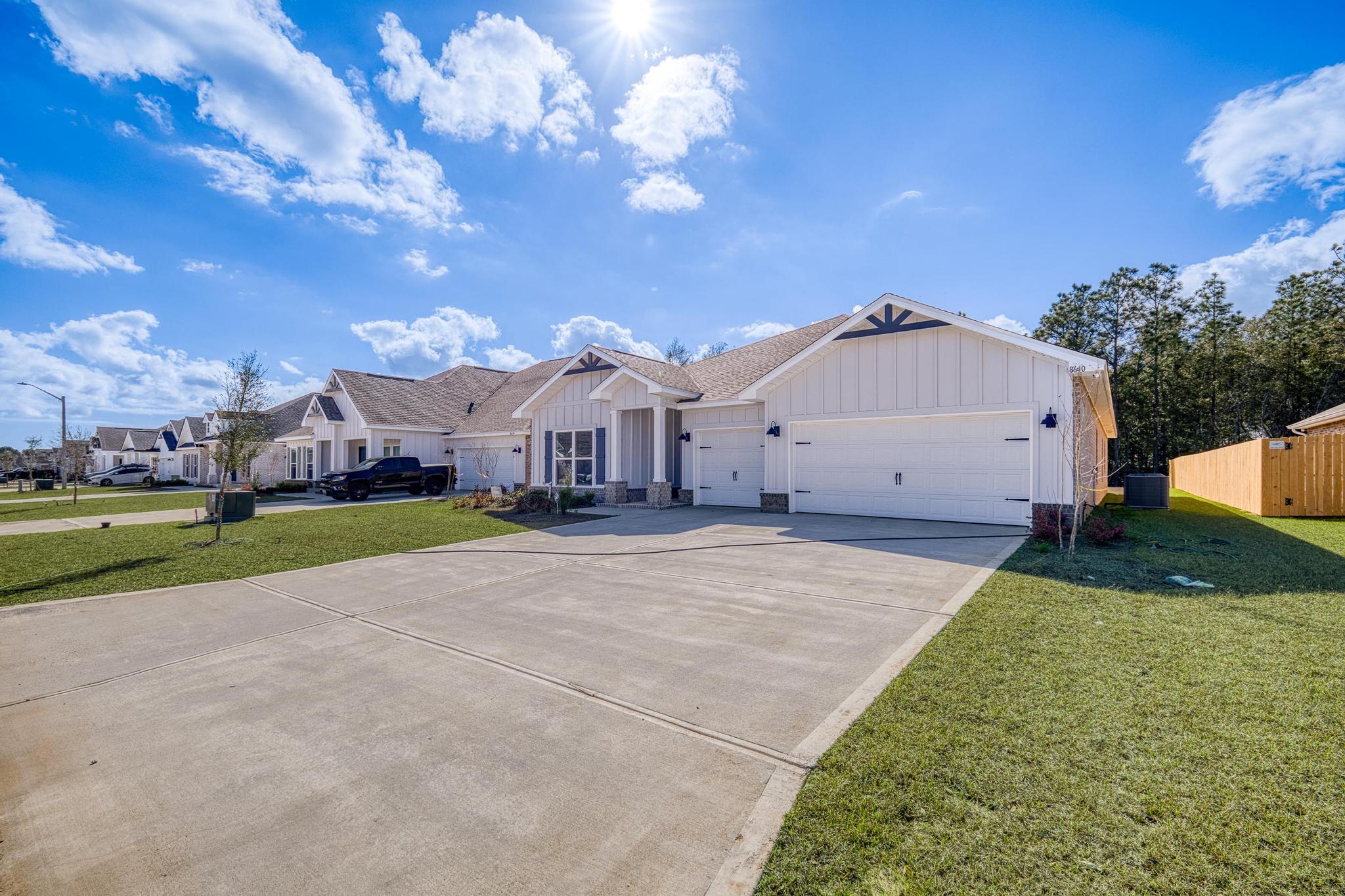 PLANTATION WOODS - Residential