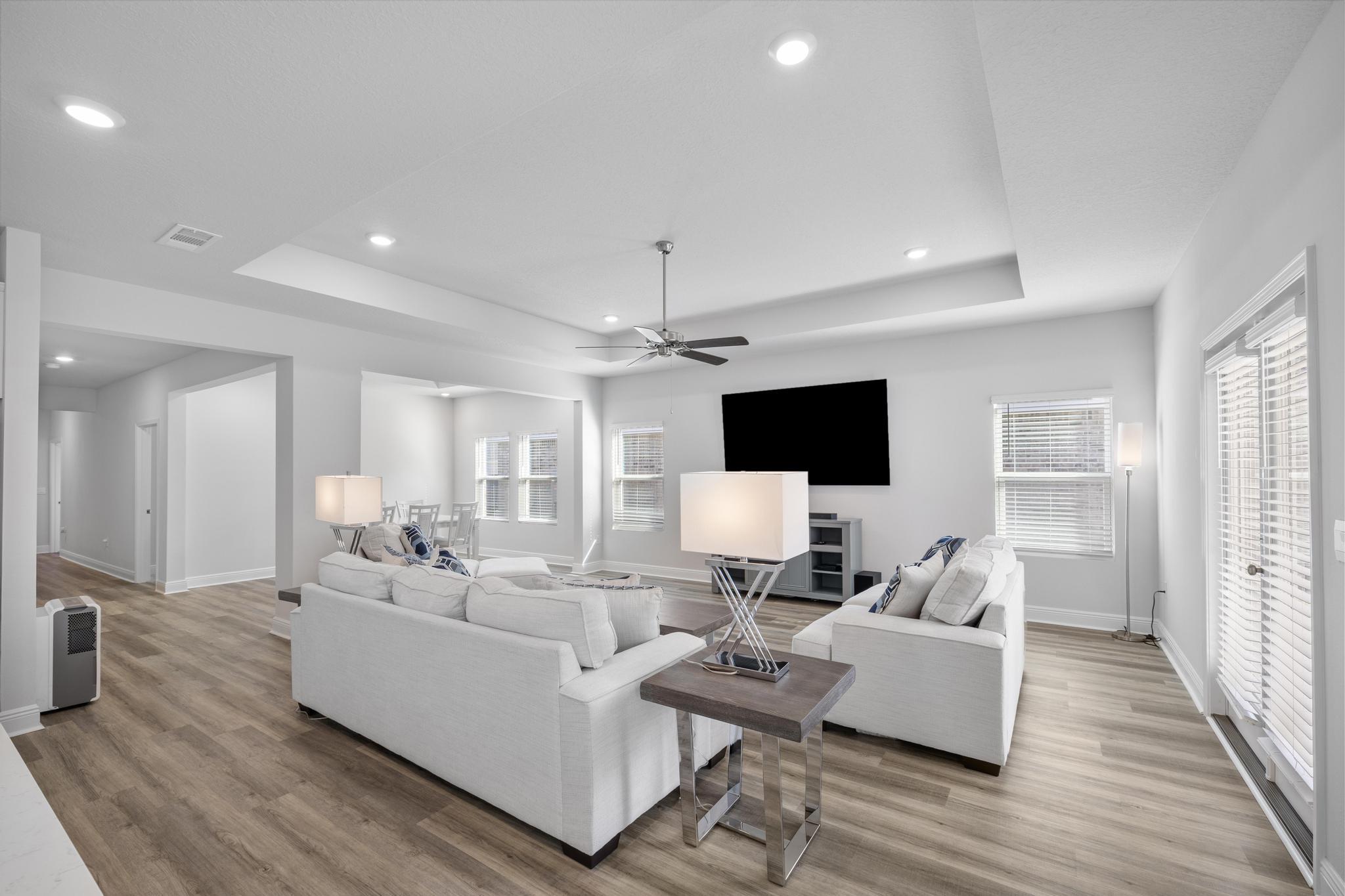 PLANTATION WOODS - Residential