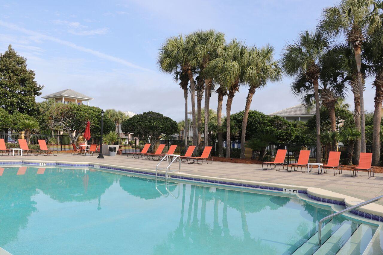 EMERALD SHORES SO OF WALTON - Residential