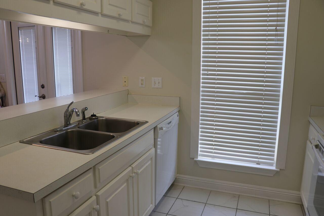 EMERALD SHORES SO OF WALTON - Residential