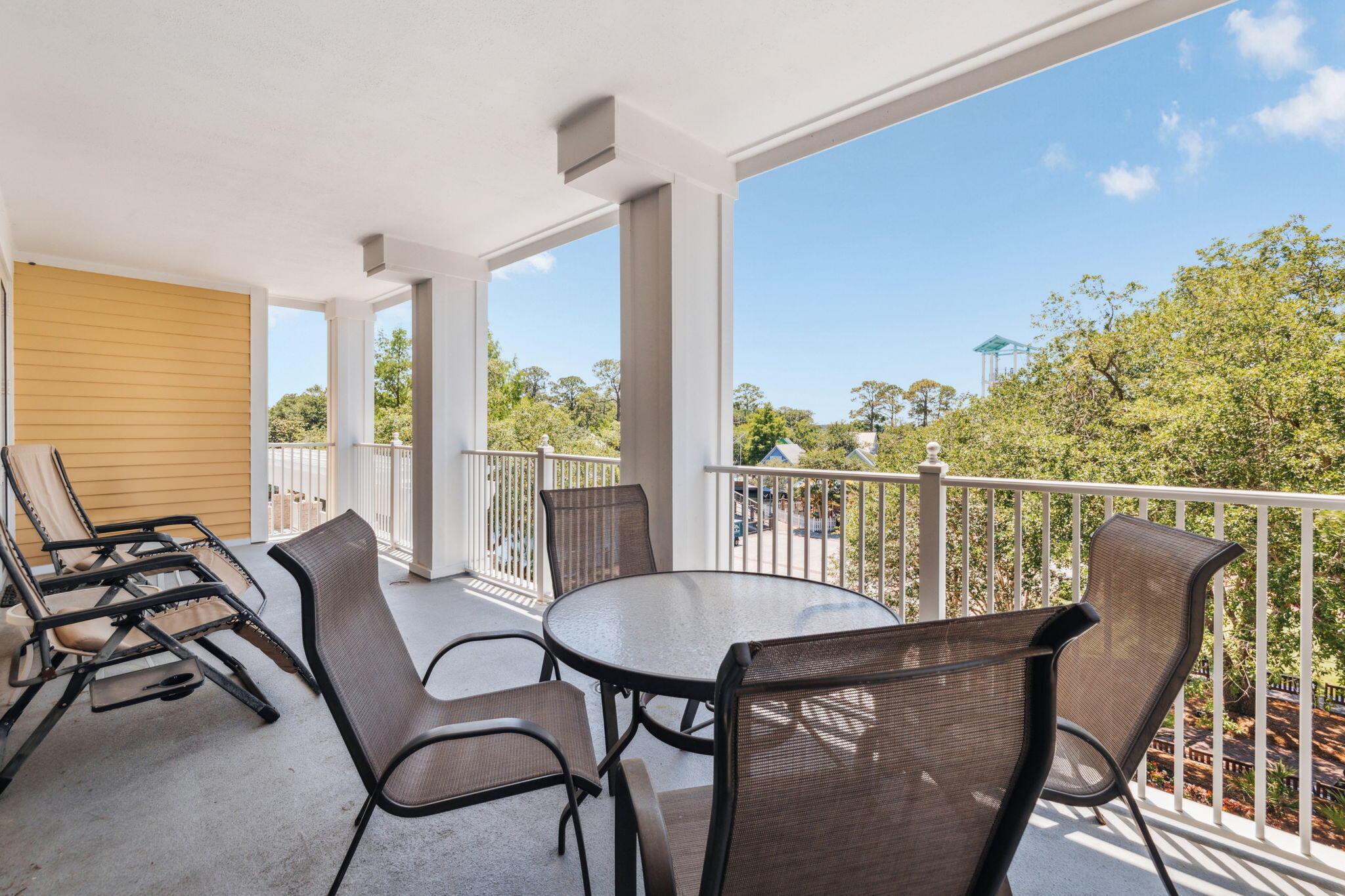 OBSERVATION POINT - Residential