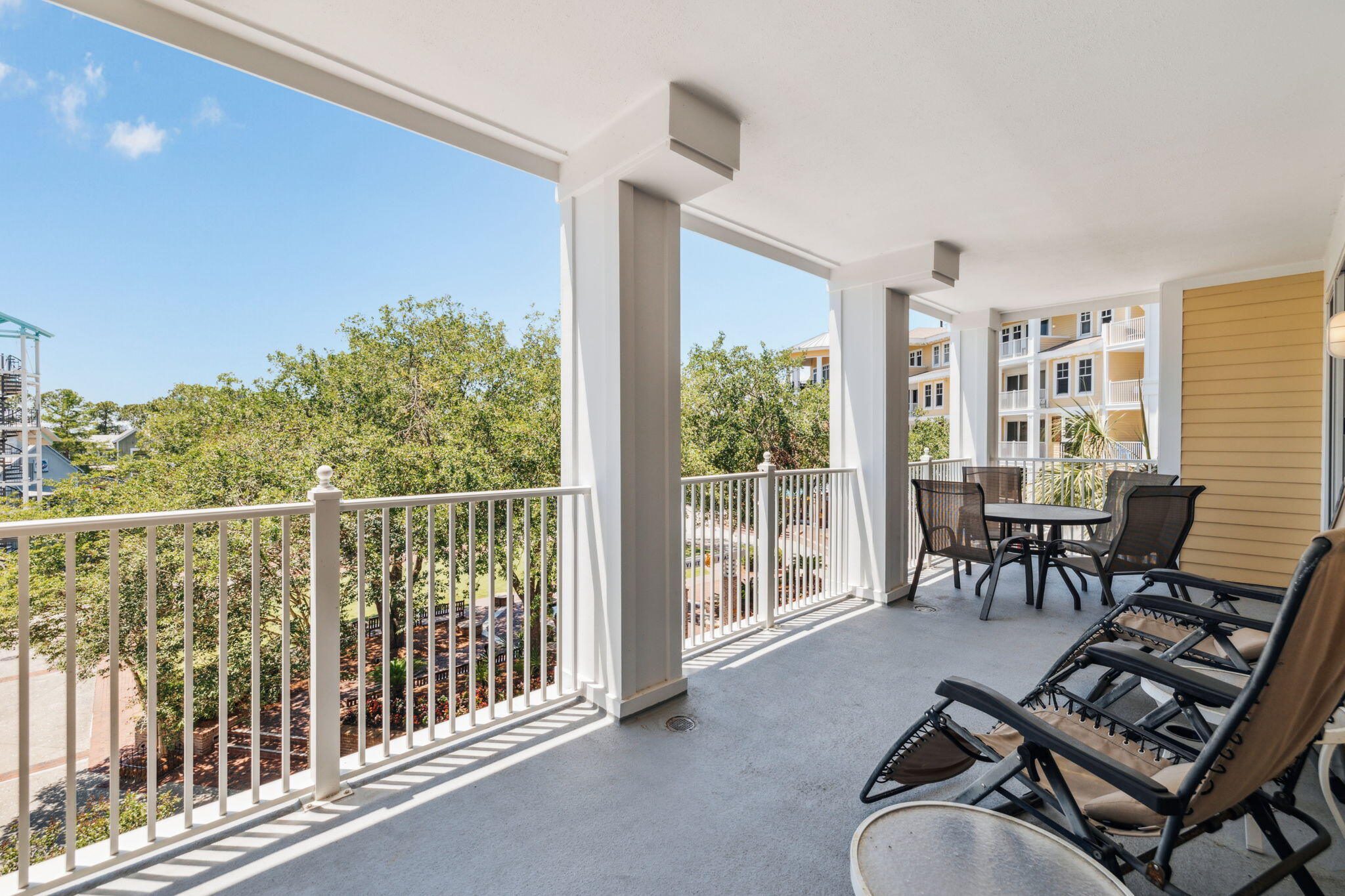 OBSERVATION POINT - Residential