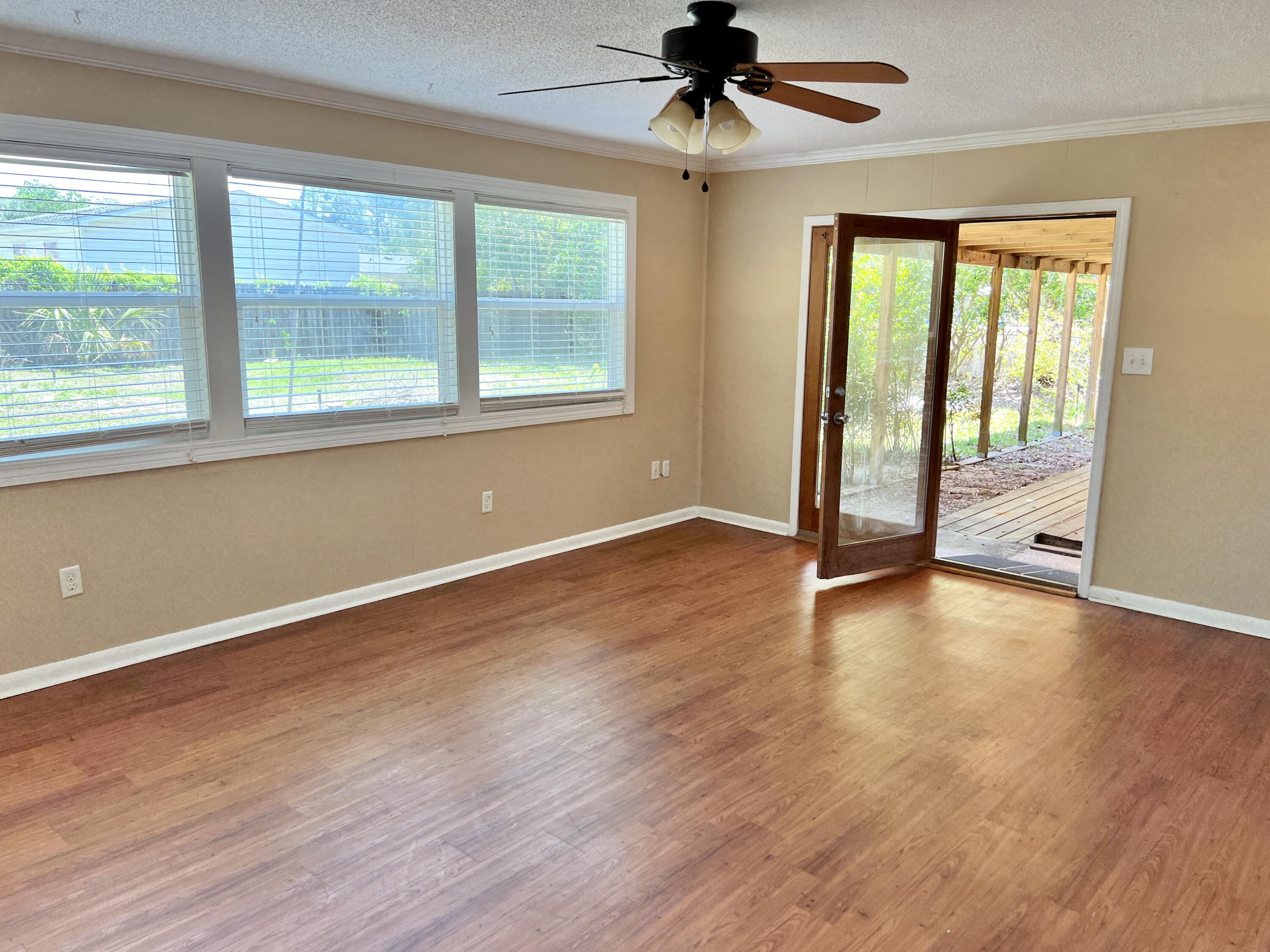 VESTA HEIGHTS 3RD ADDN - Residential