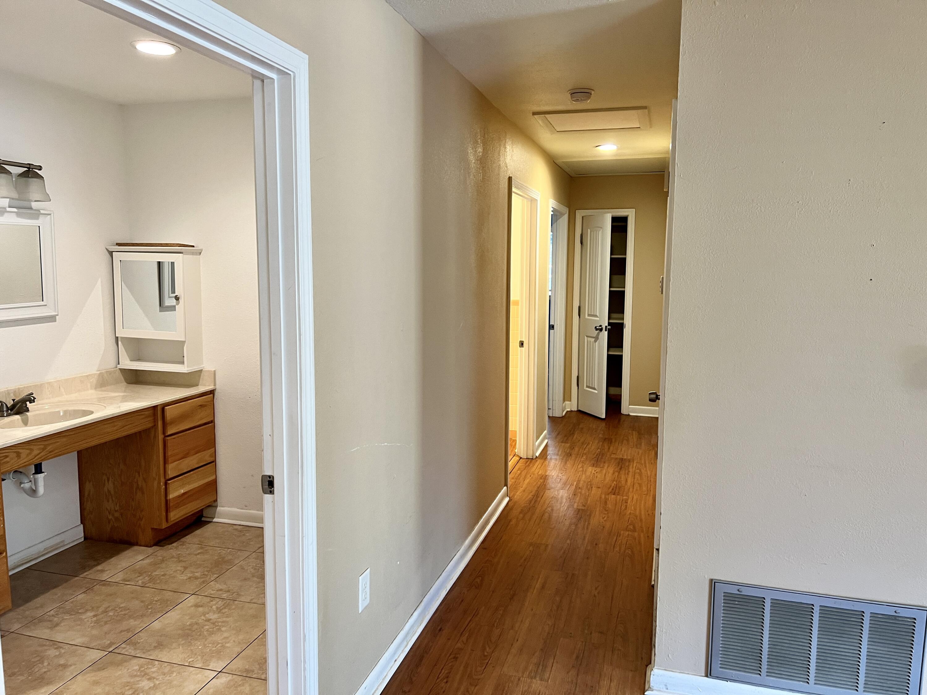 VESTA HEIGHTS 3RD ADDN - Residential