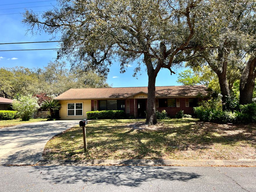 A rare find for certain.  This 4BR/3.5BA is located in the Vesta Heights Subdivision.  It is centrally located to schools, shopping, Both Hurlbert and Eglin Military Bases, and only a quick drive to the downtown area and the beautiful beaches of the Emerald Coast.  If you need space, this home provides tons of it.  It has a great sunroom and half bath that is a newer addition to this nice home.  The kitchen has tons of cabinets and a gas stove.  The laundry room is very large.  All of the bedrooms are larger than most home's built in the same year.  The back yard is large plenty of room for a big vegetable garden or swimming pool if desired.  The shed in the back yard conveys ''As-Is''.  Make your opponent to see this home today.