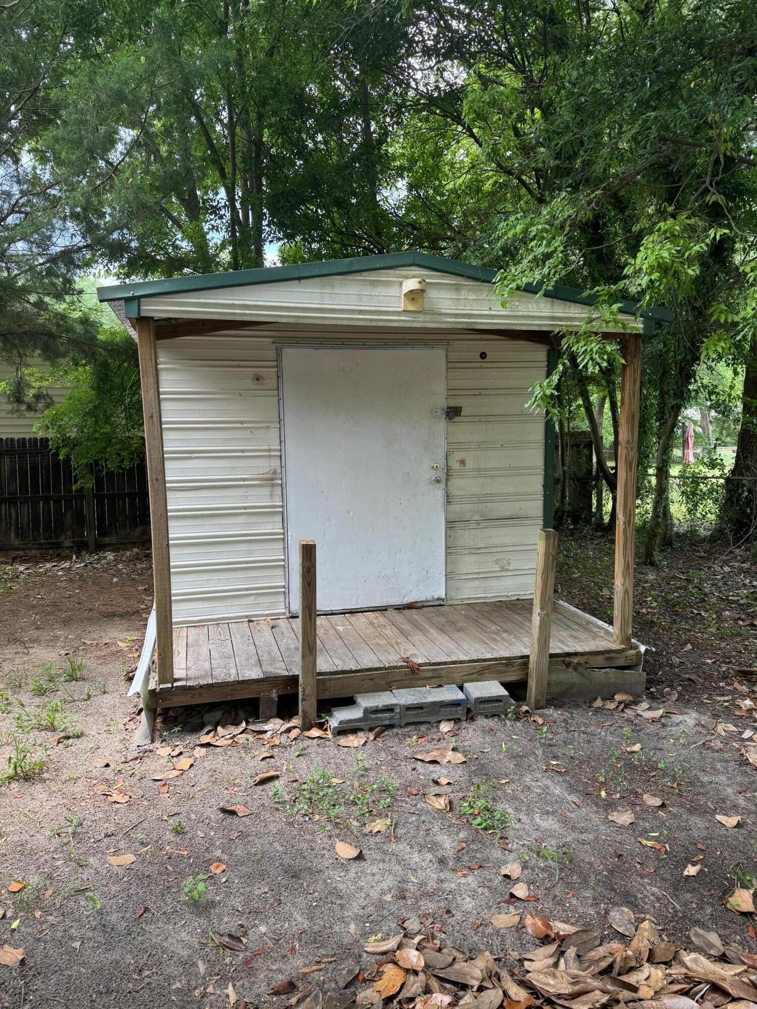 MORRIS ADDN TO CRESTVIEW - Residential