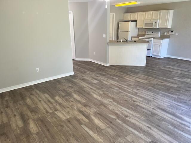 SHALIMAR COTTAGES - Residential Lease