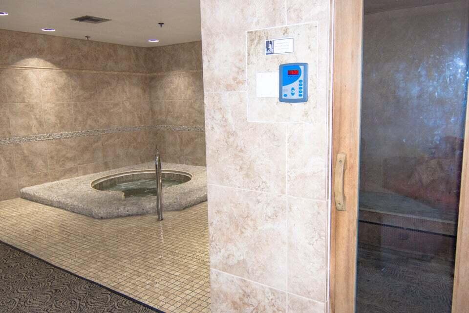 SUNDESTIN INTERNATIONAL CONDO - Residential