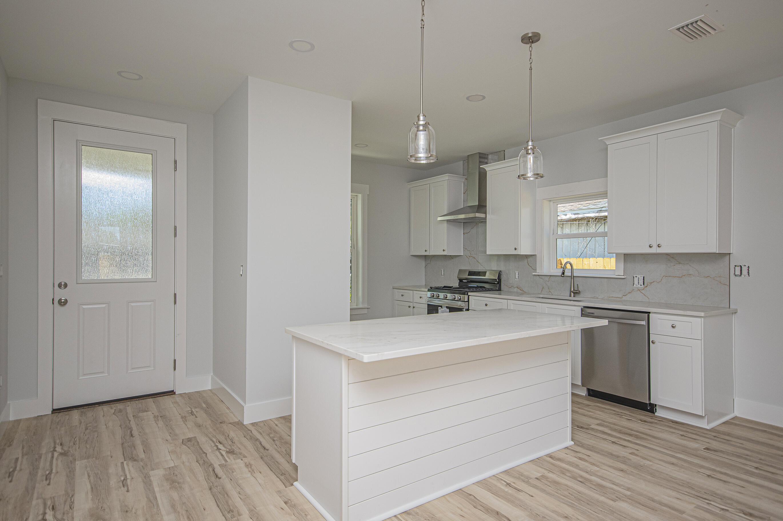 LONG POINT PARK 2ND ADDN - Residential