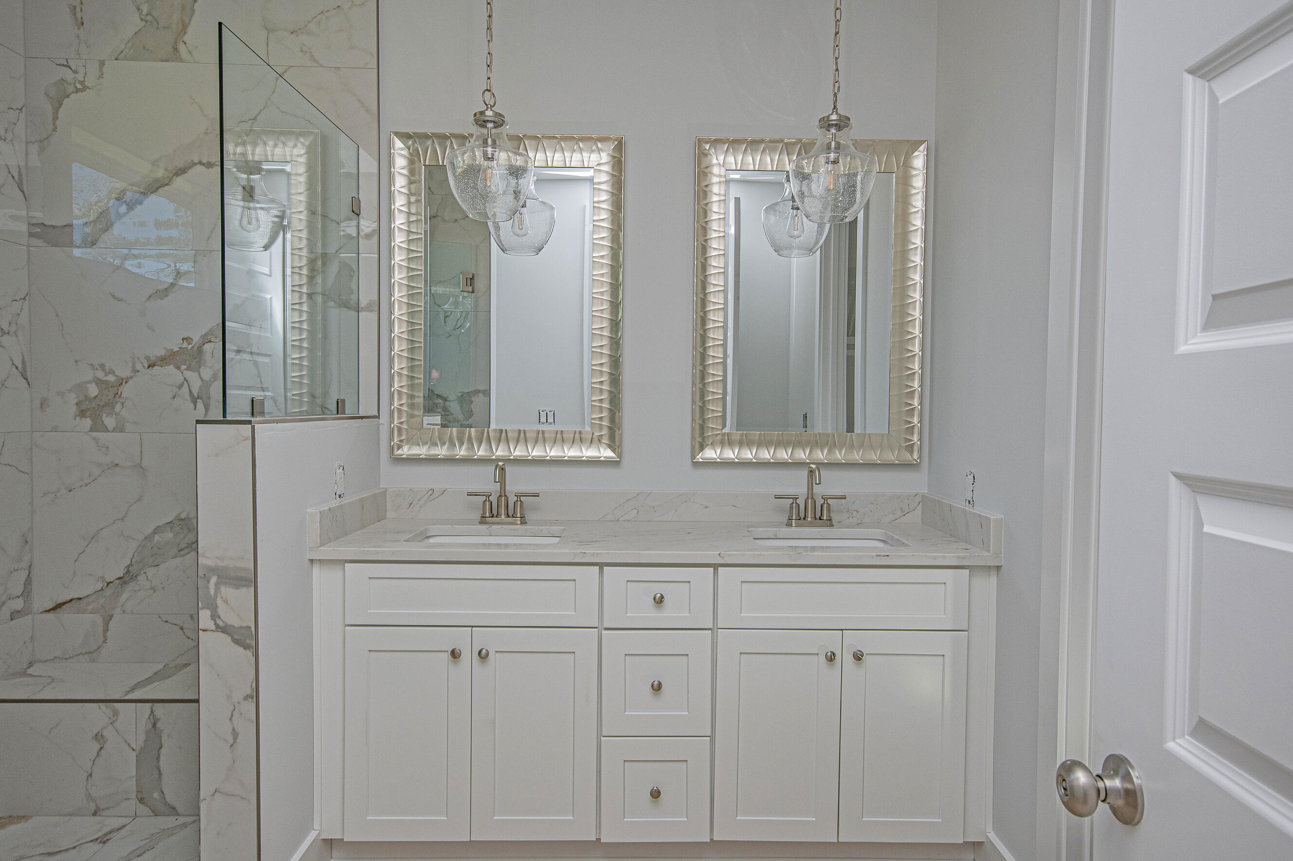 LONG POINT PARK 2ND ADDN - Residential