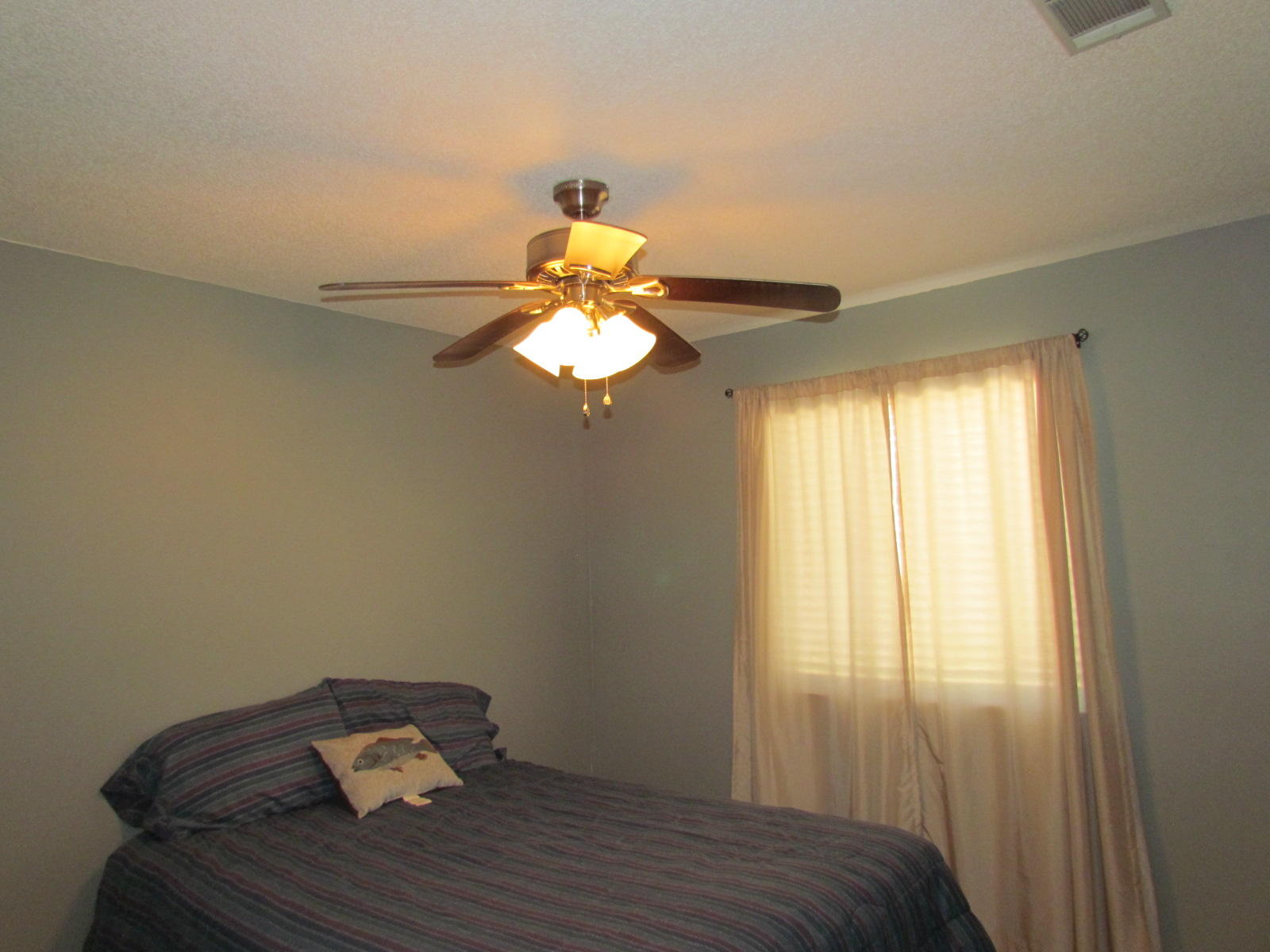 HIDDEN COVE T/H - Residential Lease