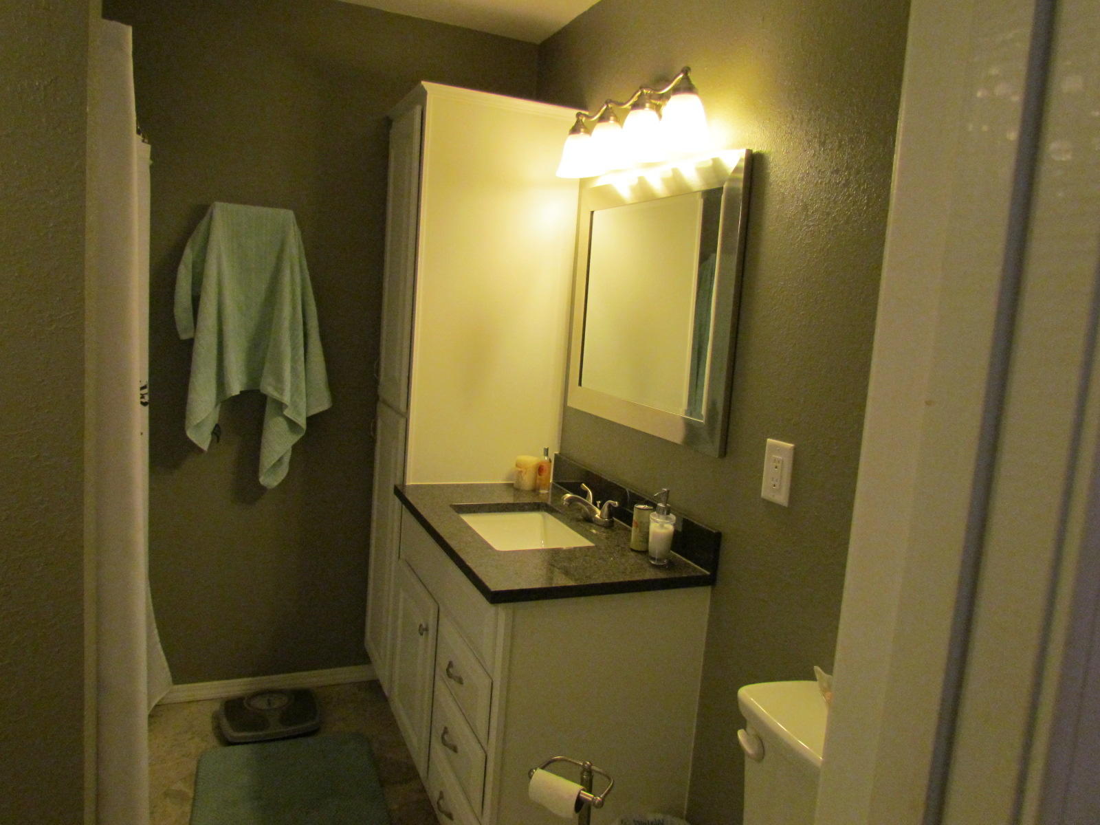 HIDDEN COVE T/H - Residential Lease