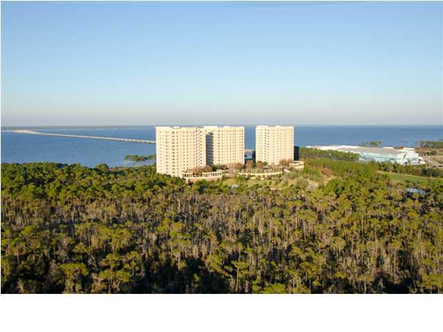 ONE WATER PLACE - Residential