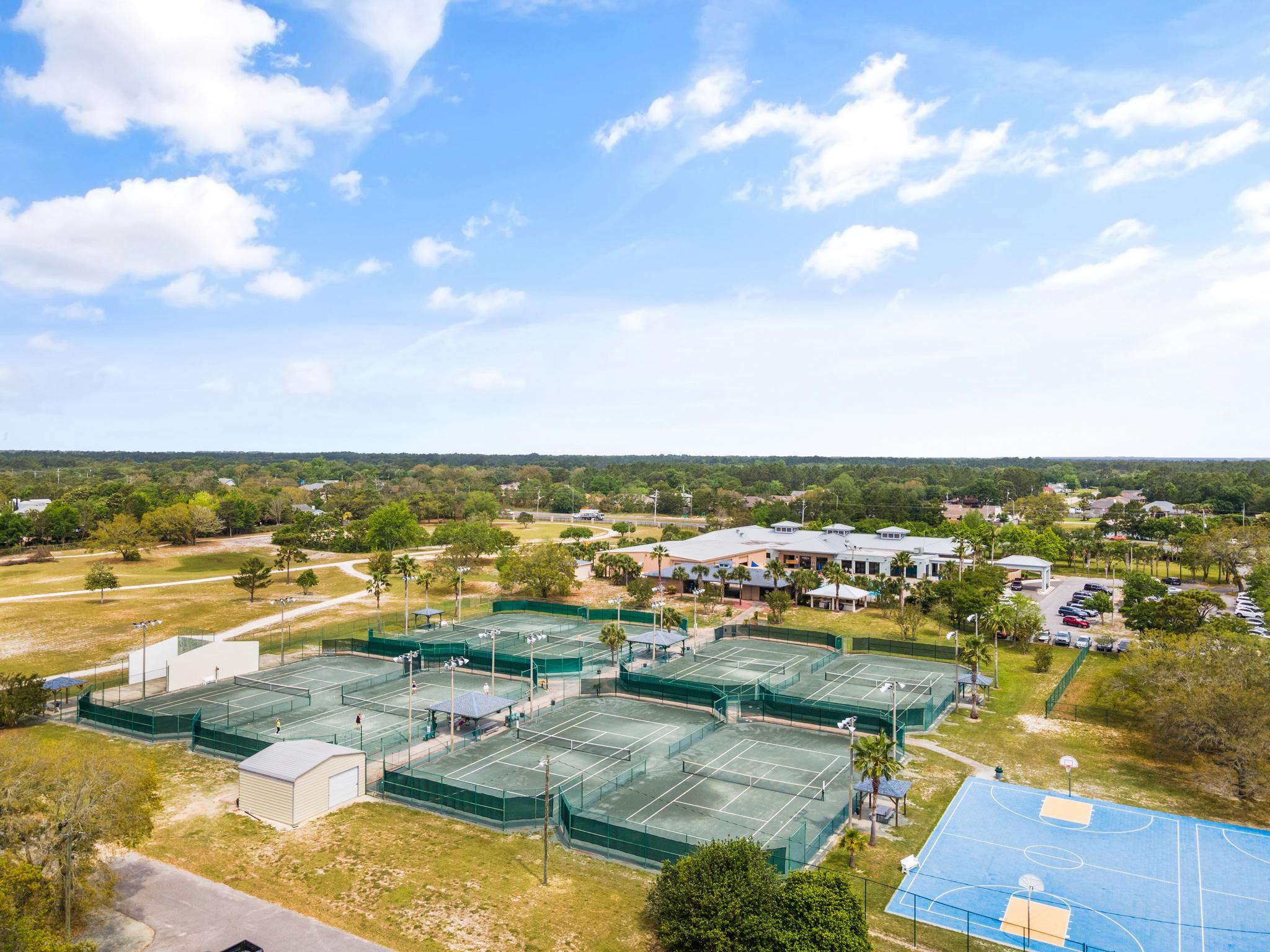 HOLLEY BY THE SEA - Residential