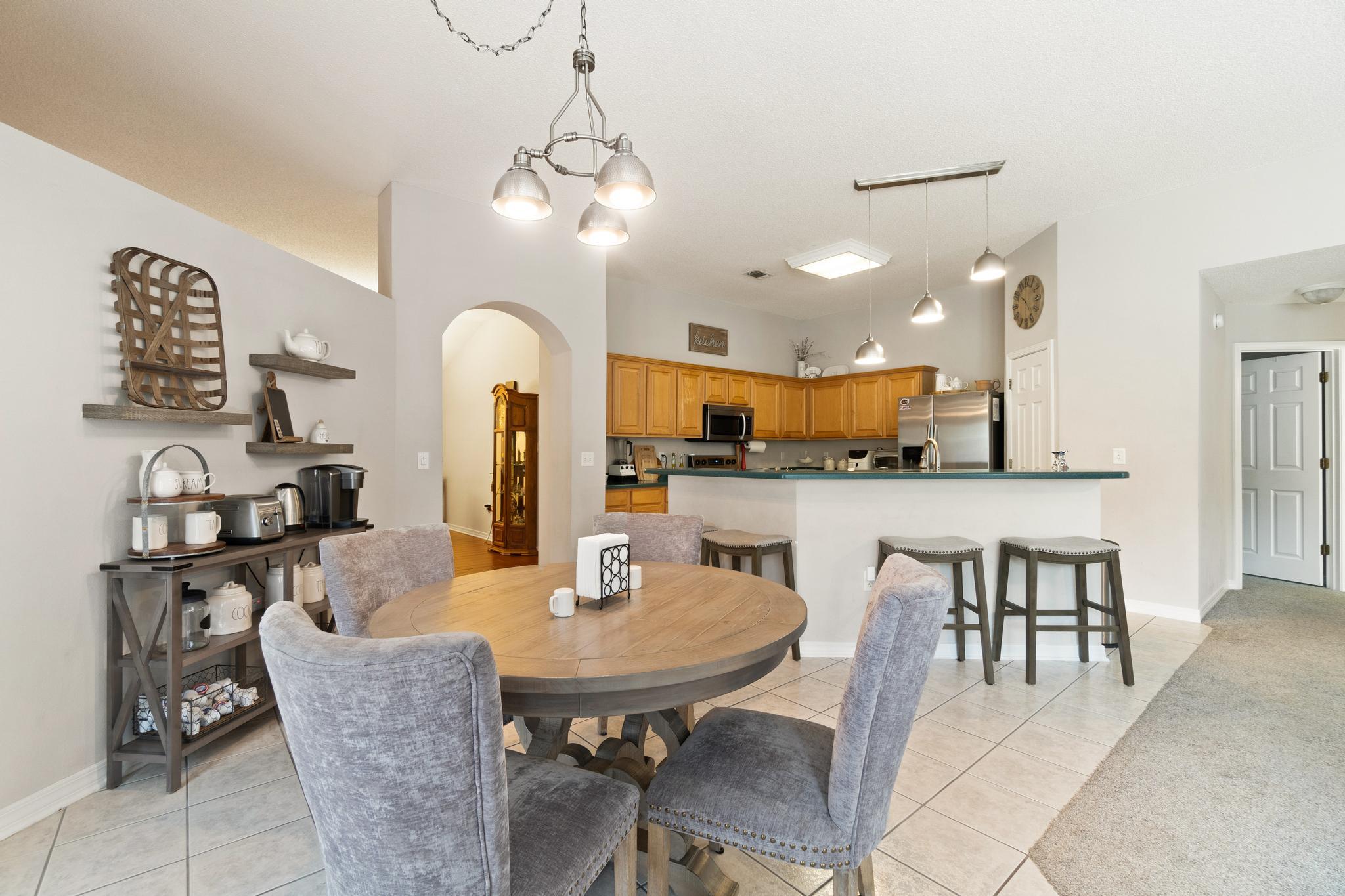 HOLLEY BY THE SEA - Residential