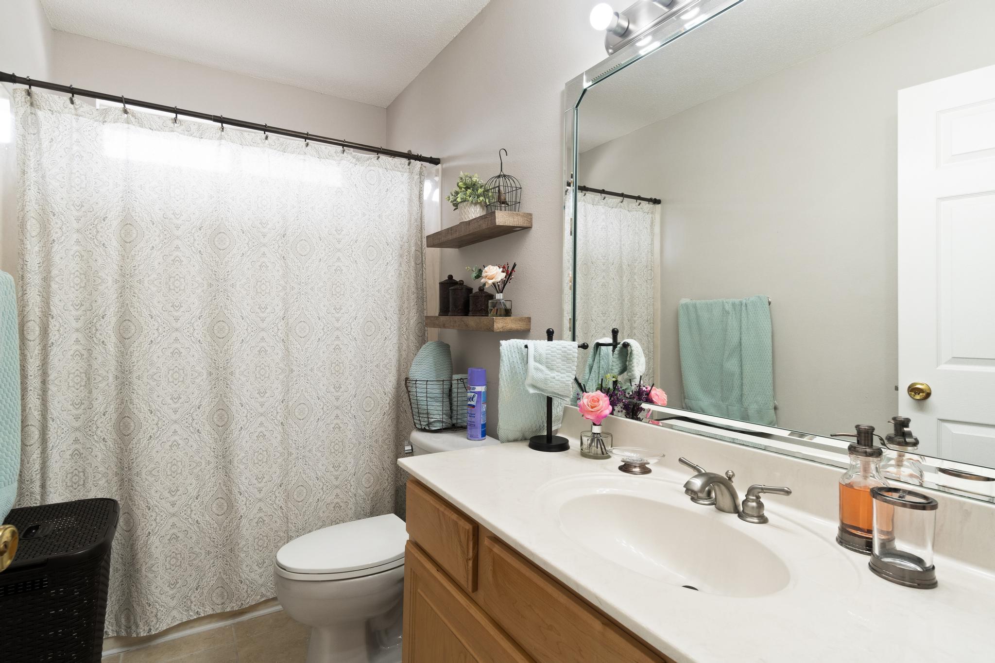 HOLLEY BY THE SEA - Residential