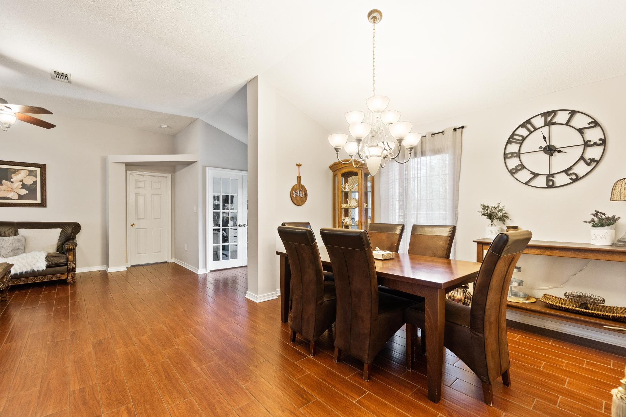 HOLLEY BY THE SEA - Residential