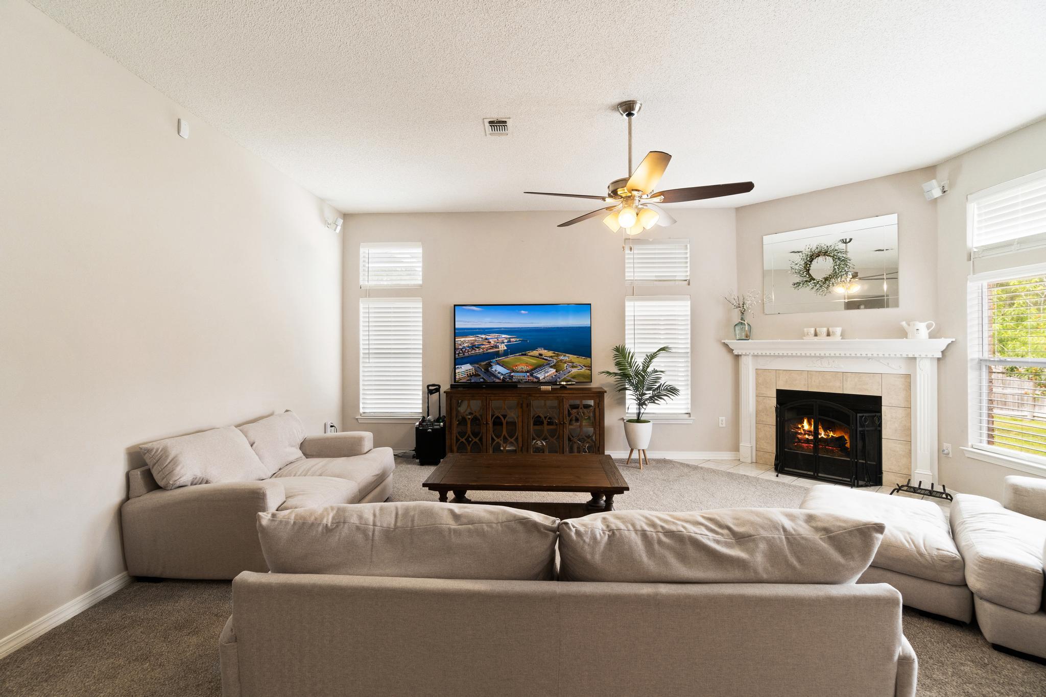 HOLLEY BY THE SEA - Residential