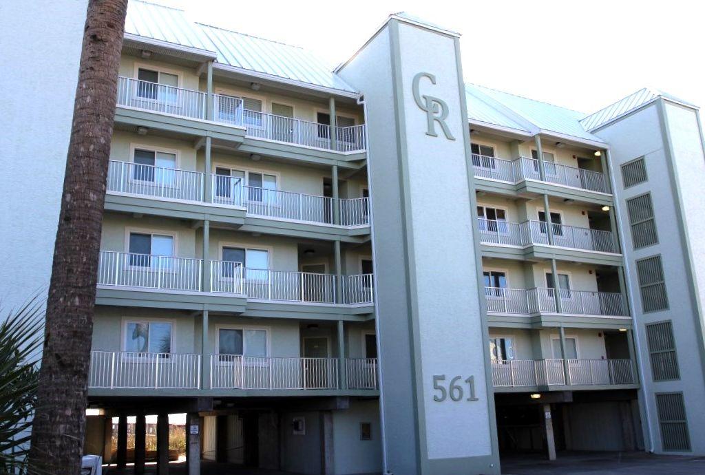 COMMODORE'S RETREAT LIMITED CONDO - Residential