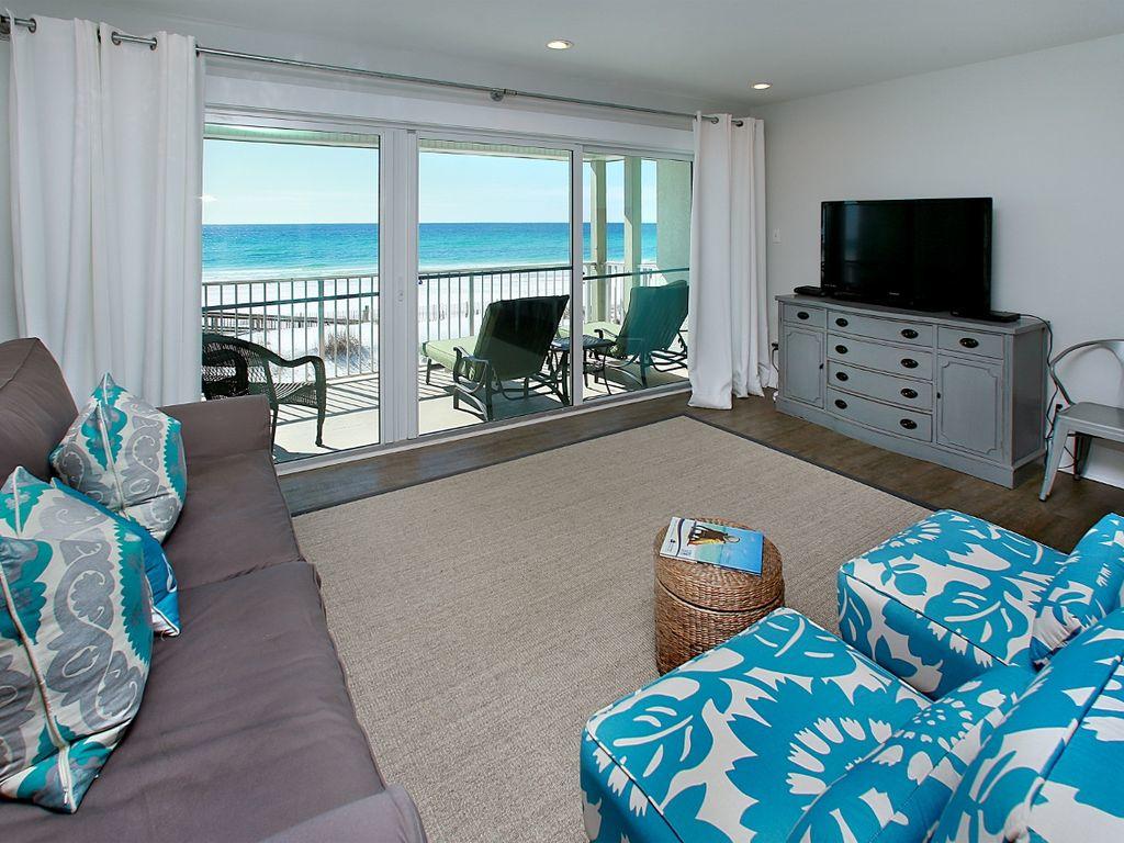 COMMODORE'S RETREAT LIMITED CONDO - Residential