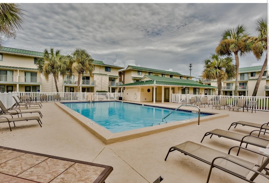 SANDPRINTS CONDO - Residential