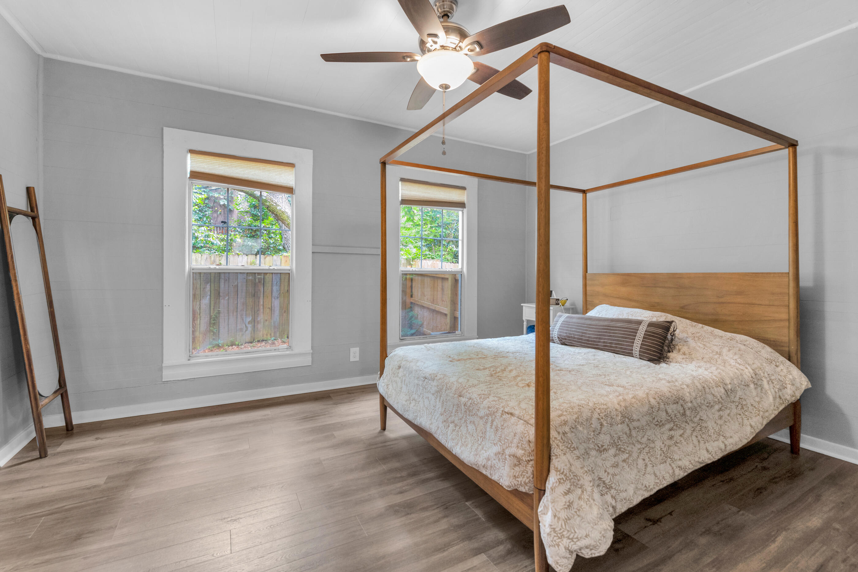 LLOYD & HETHERINGTON - Residential